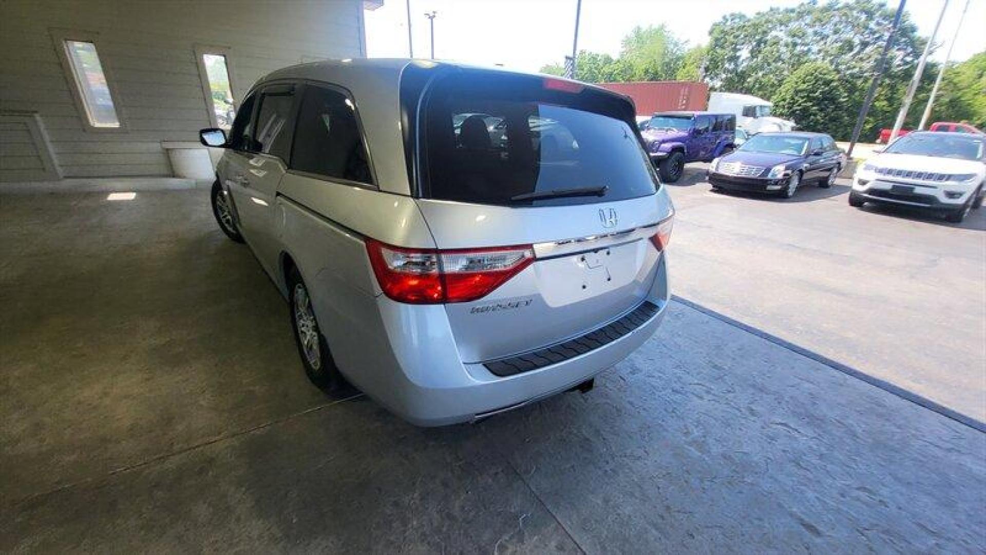 2012 Alabaster Silver Metallic Honda Odyssey EX-L (5FNRL5H68CB) with an 3.5L V6 248hp 250ft. lbs. engine, Automatic transmission, located at 25355 Eames Street, Channahon, IL, 60410, (815) 467-1807, 41.429108, -88.228432 - Photo#6
