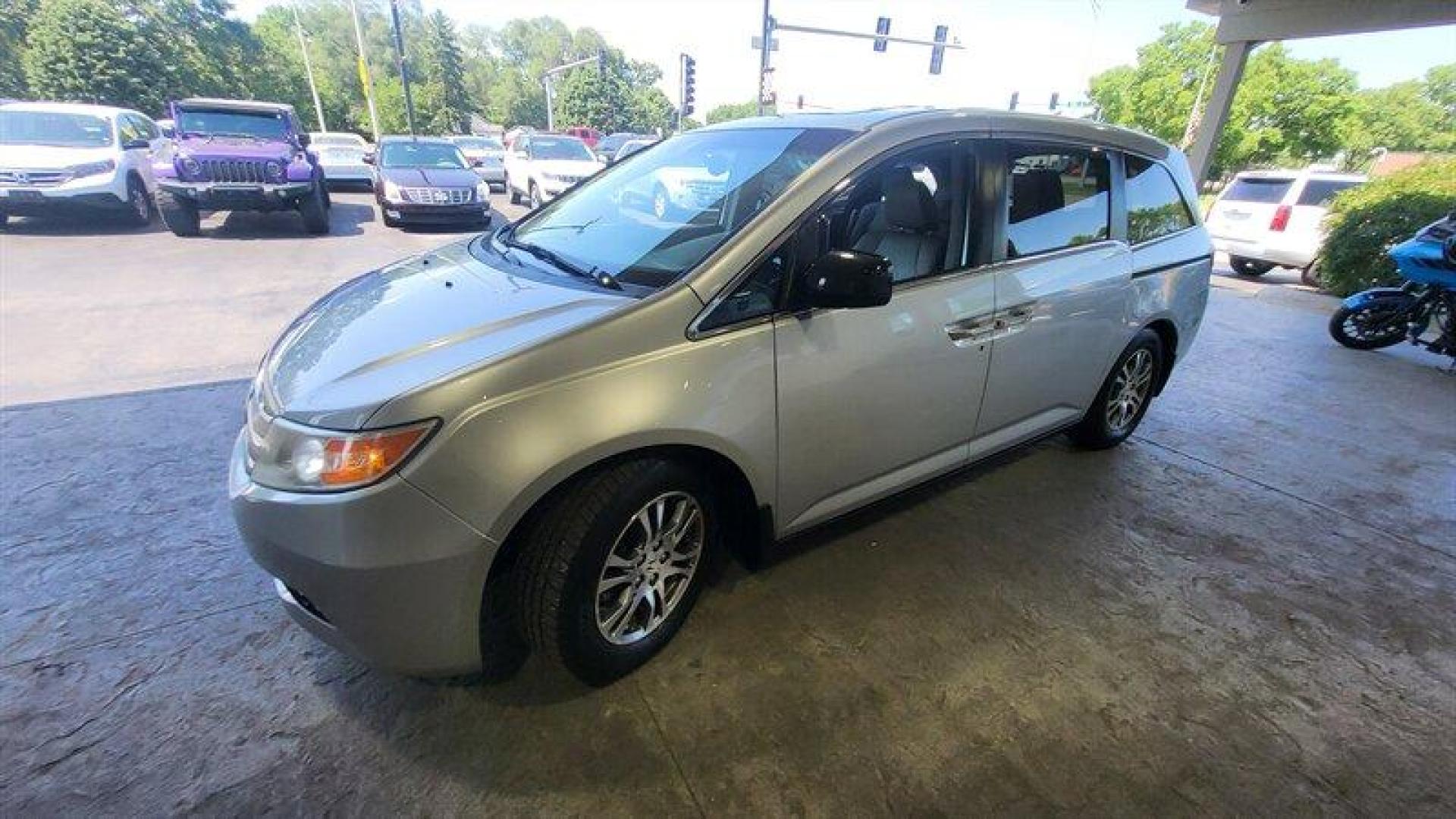 2012 Alabaster Silver Metallic Honda Odyssey EX-L (5FNRL5H68CB) with an 3.5L V6 248hp 250ft. lbs. engine, Automatic transmission, located at 25355 Eames Street, Channahon, IL, 60410, (815) 467-1807, 41.429108, -88.228432 - Photo#10