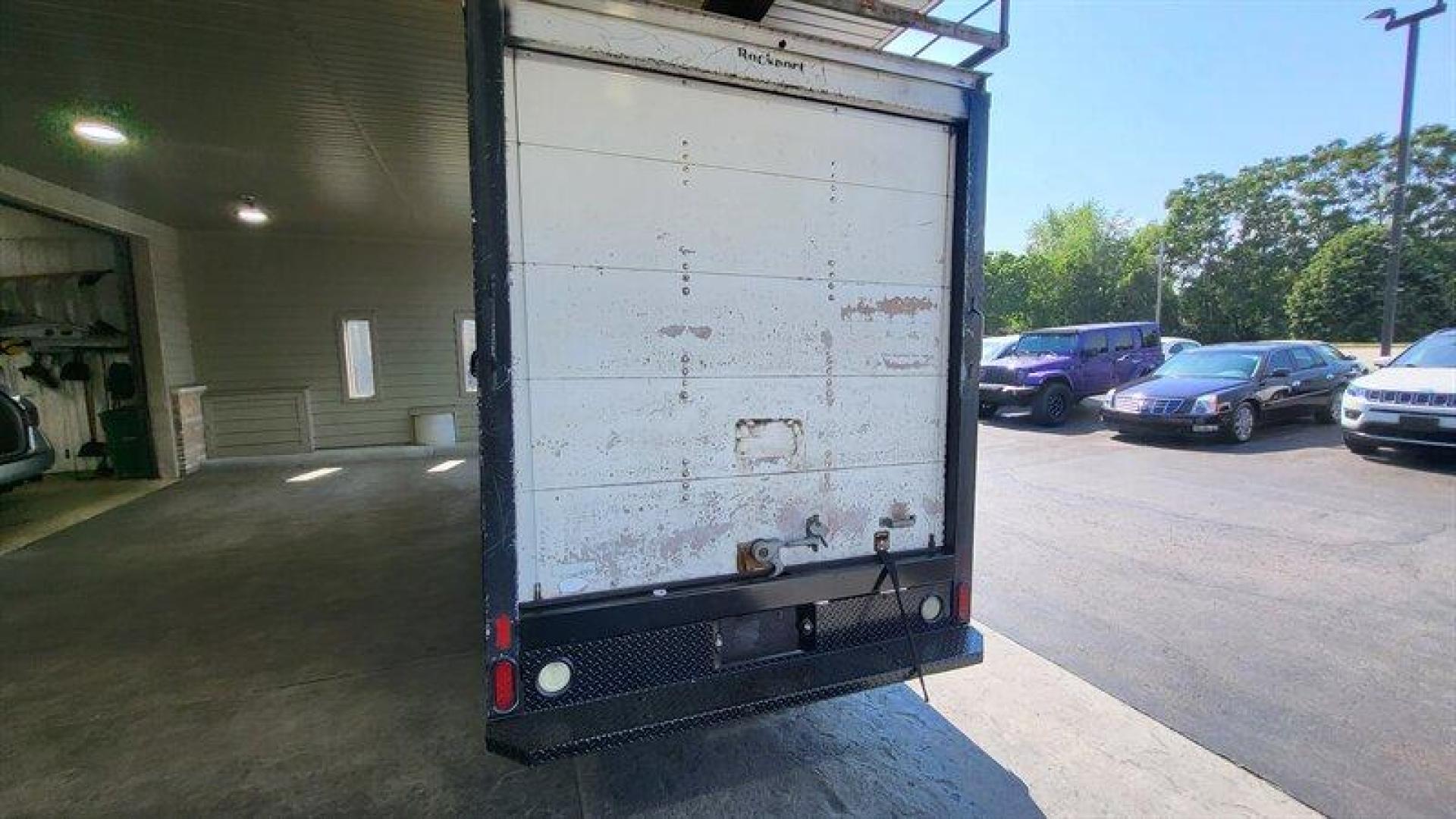 2011 White Ford Base Cutaway (1FDSE3FL4BD) with an Triton 5.4L Flex Fuel V8 255hp 350ft. lbs. engine, Automatic transmission, located at 25355 Eames Street, Channahon, IL, 60410, (815) 467-1807, 41.429108, -88.228432 - ** LOCAL TRADE IN, 12 FOOT BOX, 79 IN WIDE, 78 IN TALL, READY TO WORK FOR YOU. ** Looking for a reliable and spacious vehicle? Check out this 2011 Ford E-350 SD! This versatile van is powered by a Triton 5.4L Flex Fuel V8 engine that delivers 255 horsepower and 350ft. lbs. of torque. The engine runs - Photo#7