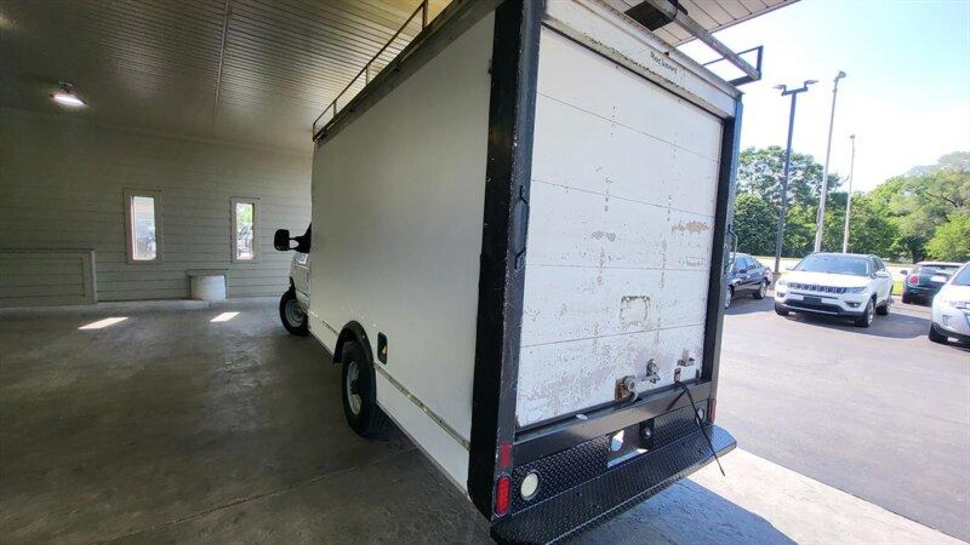 2011 White Ford Base Cutaway (1FDSE3FL4BD) with an Triton 5.4L Flex Fuel V8 255hp 350ft. lbs. engine, Automatic transmission, located at 25355 Eames Street, Channahon, IL, 60410, (815) 467-1807, 41.429108, -88.228432 - ** LOCAL TRADE IN, 12 FOOT BOX, 79 IN WIDE, 78 IN TALL, READY TO WORK FOR YOU. ** Looking for a reliable and spacious vehicle? Check out this 2011 Ford E-350 SD! This versatile van is powered by a Triton 5.4L Flex Fuel V8 engine that delivers 255 horsepower and 350ft. lbs. of torque. The engine runs - Photo#8