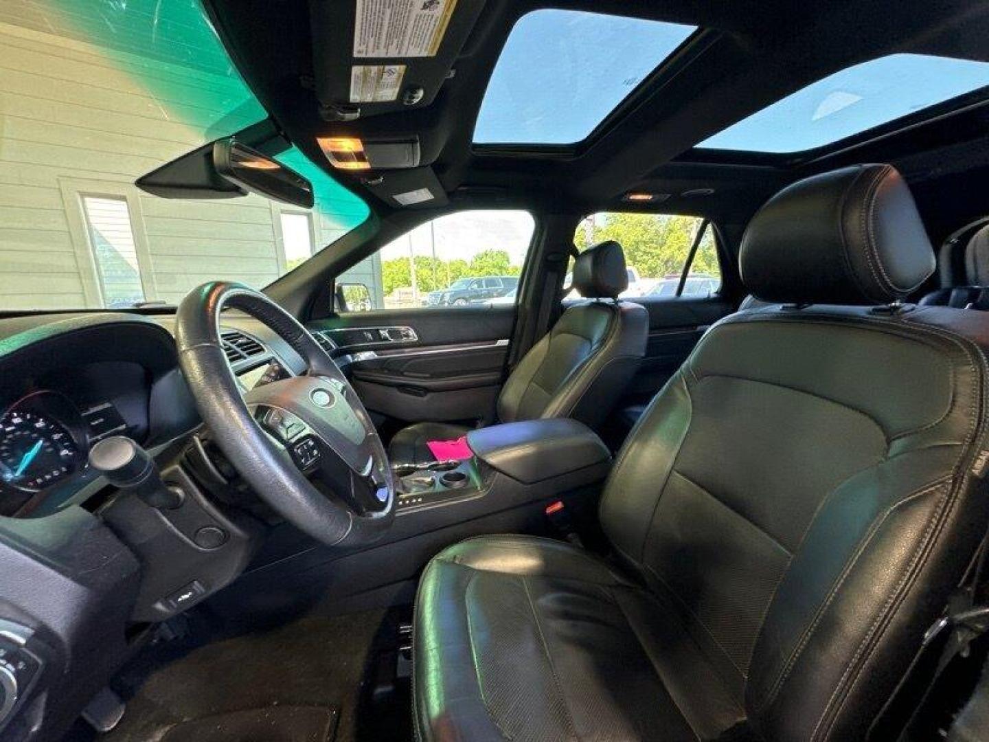 2016 White Platinum Metallic Tri-Coat Ford Explorer Limited (1FM5K7F88GG) with an 3.5L V6 290hp 255ft. lbs. engine, Automatic transmission, located at 25355 Eames Street, Channahon, IL, 60410, (815) 467-1807, 41.429108, -88.228432 - Looking for a powerful, stylish, and feature-packed SUV? Check out this 2016 Ford Explorer Limited! With a robust 3.5L V6 engine that delivers 290 horsepower and 255 ft. lbs. of torque, this SUV is designed to deliver an exhilarating driving experience every time you get behind the wheel. But that - Photo#12