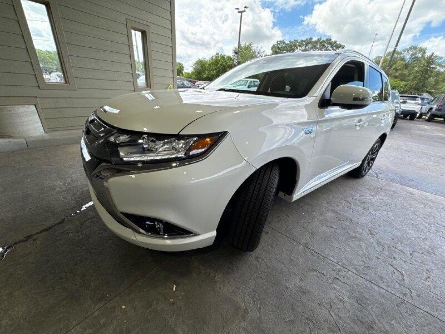 2018 Diamond White Pearl Mitsubishi Outlander PHEV GT (JA4J24A57JZ) with an 2.0L Plug-in Hybrid I4 117hp engine, Automatic transmission, located at 25355 Eames Street, Channahon, IL, 60410, (815) 467-1807, 41.429108, -88.228432 - Introducing the 2018 Mitsubishi Outlander PHEV GT - a sleek and powerful plug-in hybrid SUV that's ready to dominate the road! Powered by a 2.0L Plug-in Hybrid I4 117hp engine, this beast offers an unbeatable combination of performance and fuel efficiency. As soon as you lay eyes on the Diamond Whi - Photo#7