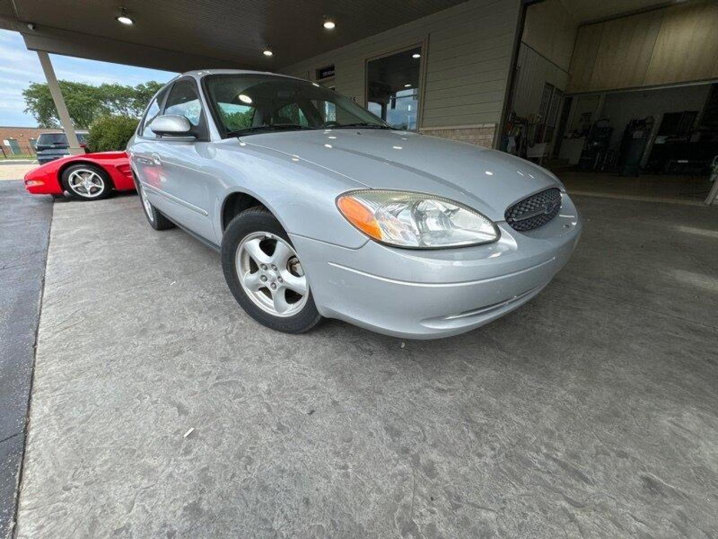 2003 Silver Frost Clearcoat Metallic Ford Taurus SES (1FAFP55U83A) with an 3.0L NA V6 overhead valves (OHV) 12V engine, Automatic transmission, located at 25355 Eames Street, Channahon, IL, 60410, (815) 467-1807, 41.429108, -88.228432 - Photo#0