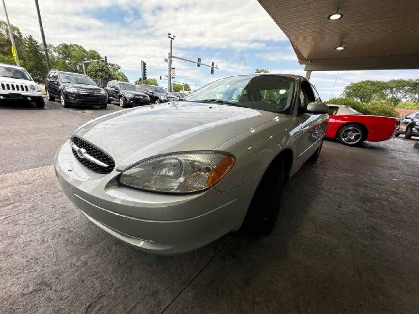 2003 Silver Frost Clearcoat Metallic Ford Taurus SES (1FAFP55U83A) with an 3.0L NA V6 overhead valves (OHV) 12V engine, Automatic transmission, located at 25355 Eames Street, Channahon, IL, 60410, (815) 467-1807, 41.429108, -88.228432 - Photo#7