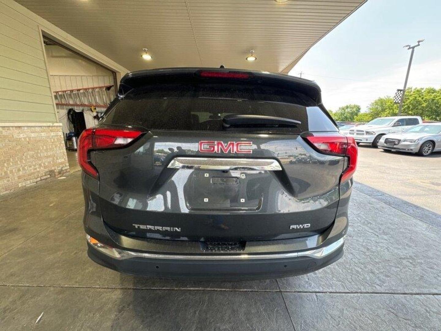 2018 Graphite Gray Metallic GMC Terrain SLT (3GKALVEV1JL) with an 1.5L Turbo I4 170hp 203ft. lbs. engine, Automatic transmission, located at 25355 Eames Street, Channahon, IL, 60410, (815) 467-1807, 41.429108, -88.228432 - Photo#5
