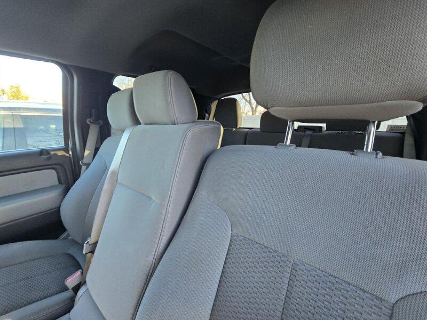 2011 Oxford White Ford F-150 XLT (1FTFW1EF8BF) with an 5.0L Flex Fuel V8 360hp 380ft. lbs. engine, Automatic transmission, located at 25355 Eames Street, Channahon, IL, 60410, (815) 467-1807, 41.429108, -88.228432 - TRADE IN SPECIAL, THESE VEHICLES ARE SOLD AS-IS NO WARRANTY. WE WILL TRY TO DISCLOSE WHAT WE KNOW IS WRONG WITH THEM. PRICED TO MOVE. TRUCK HAS RUST ON THE ROCKERS AND BED *NO FINANCING AVAILABLE. NO SHIPPING AVAILABLE* - Photo#6