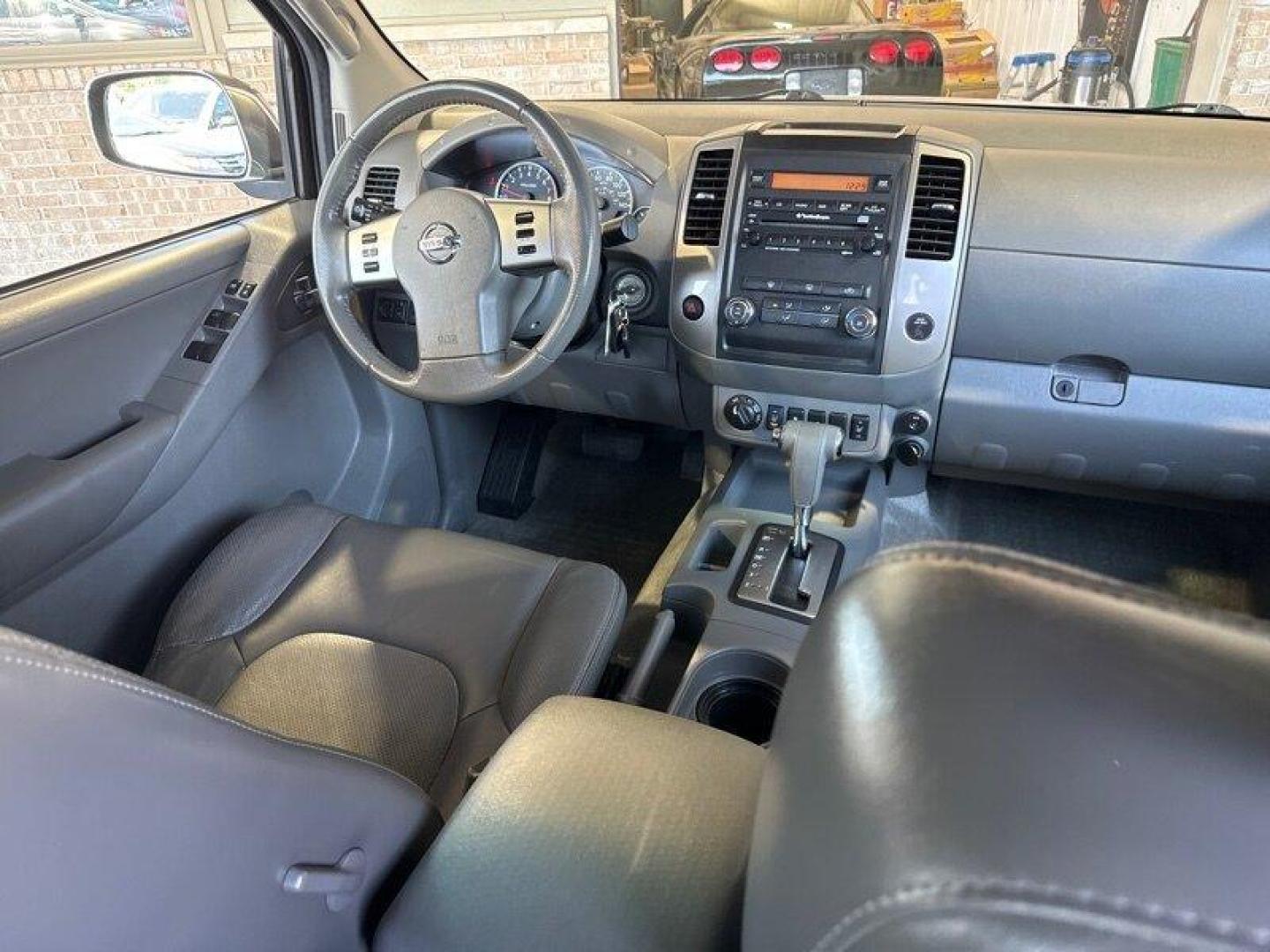 2012 Brilliant Silver Nissan Frontier SL (1N6AD0EV2CC) with an 4.0L V6 261hp 281ft. lbs. engine, Automatic transmission, located at 25355 Eames Street, Channahon, IL, 60410, (815) 467-1807, 41.429108, -88.228432 - Photo#19