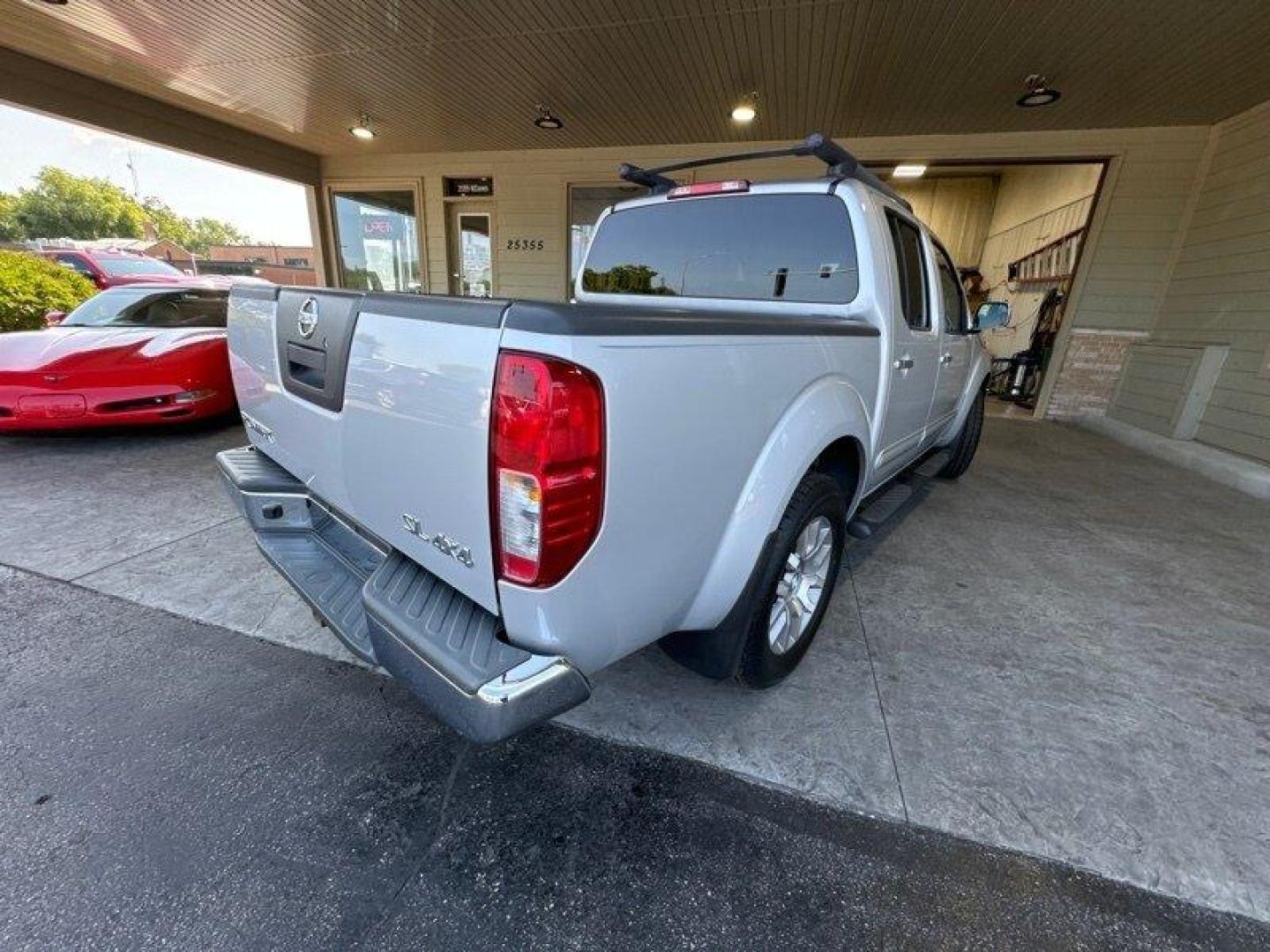 2012 Brilliant Silver Nissan Frontier SL (1N6AD0EV2CC) with an 4.0L V6 261hp 281ft. lbs. engine, Automatic transmission, located at 25355 Eames Street, Channahon, IL, 60410, (815) 467-1807, 41.429108, -88.228432 - Photo#4