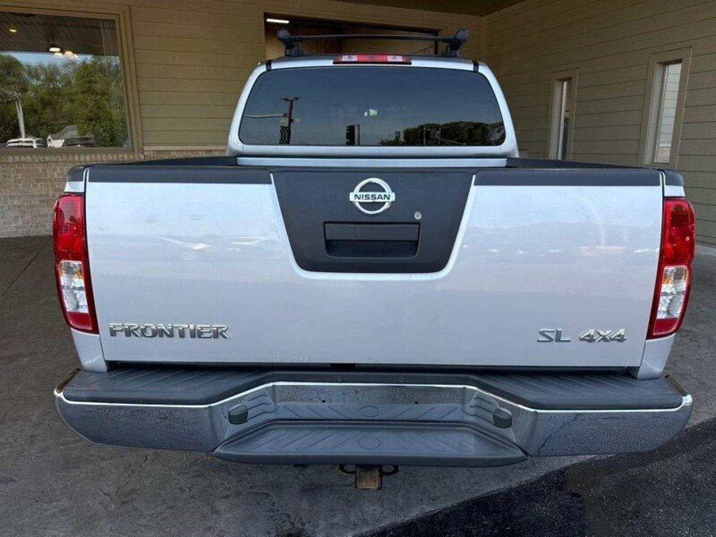 2012 Brilliant Silver Nissan Frontier SL (1N6AD0EV2CC) with an 4.0L V6 261hp 281ft. lbs. engine, Automatic transmission, located at 25355 Eames Street, Channahon, IL, 60410, (815) 467-1807, 41.429108, -88.228432 - Photo#5