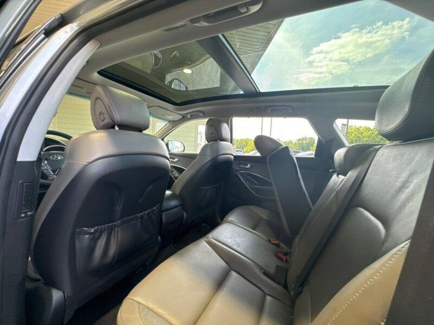 2017 Iron Frost Hyundai SANTA FE SE Ultimate (KM8SRDHF5HU) with an 3.3L V6 290hp 252ft. lbs. engine, Automatic transmission, located at 25355 Eames Street, Channahon, IL, 60410, (815) 467-1807, 41.429108, -88.228432 - Photo#15