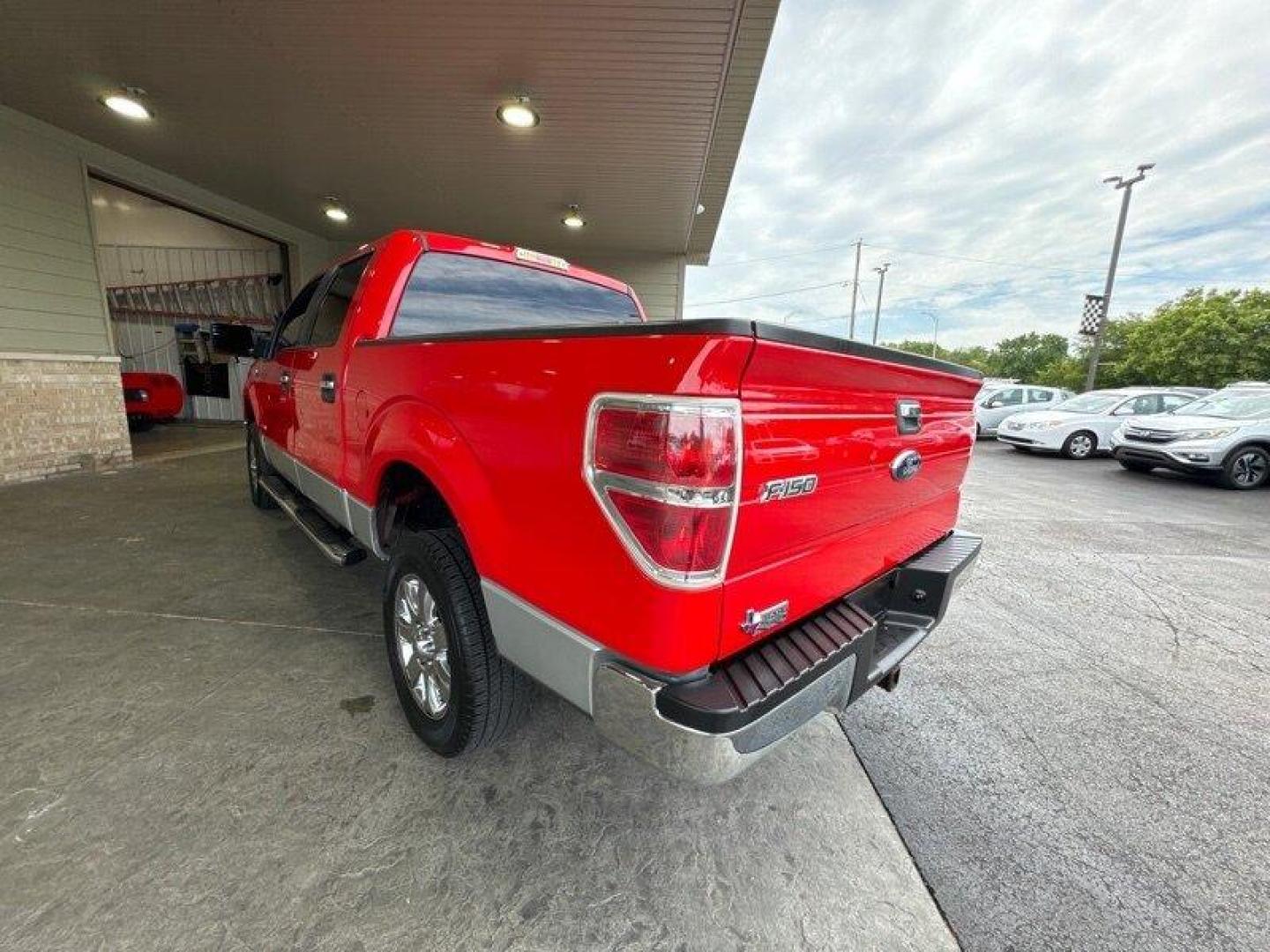 2013 Ingot Silver Metallic Ford F-150 XLT (1FTFW1CT8DK) with an EcoBoost 3.5L Twin Turbo V6 365hp 420ft. lbs. engine, Automatic transmission, located at 25355 Eames Street, Channahon, IL, 60410, (815) 467-1807, 41.429108, -88.228432 - Photo#4
