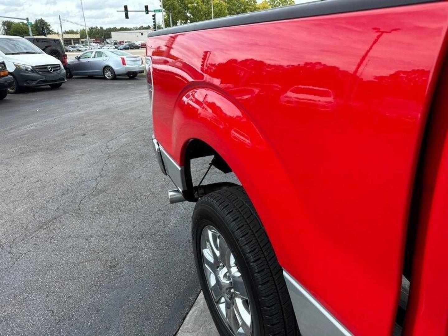 2013 Ingot Silver Metallic Ford F-150 XLT (1FTFW1CT8DK) with an EcoBoost 3.5L Twin Turbo V6 365hp 420ft. lbs. engine, Automatic transmission, located at 25355 Eames Street, Channahon, IL, 60410, (815) 467-1807, 41.429108, -88.228432 - Photo#11