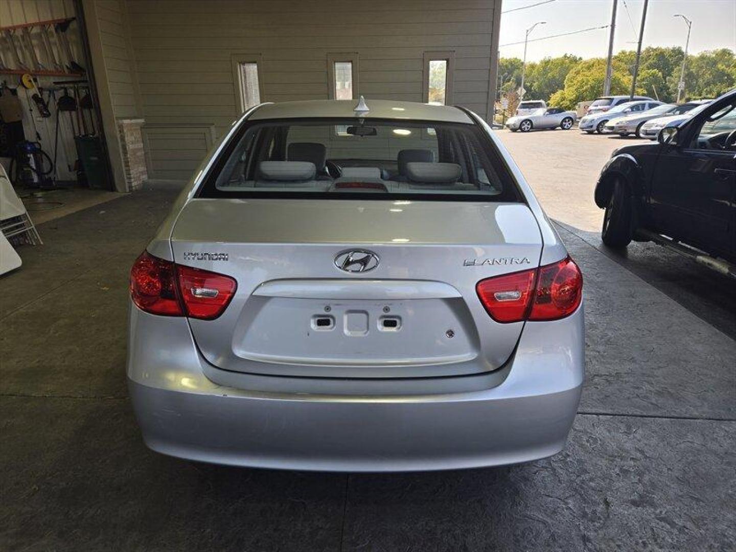 2009 Quicksilver Hyundai ELANTRA GLS (KMHDU46D19U) with an 2.0L I4 138hp 136ft. lbs. engine, Automatic transmission, located at 25355 Eames Street, Channahon, IL, 60410, (815) 467-1807, 41.429108, -88.228432 - Photo#3