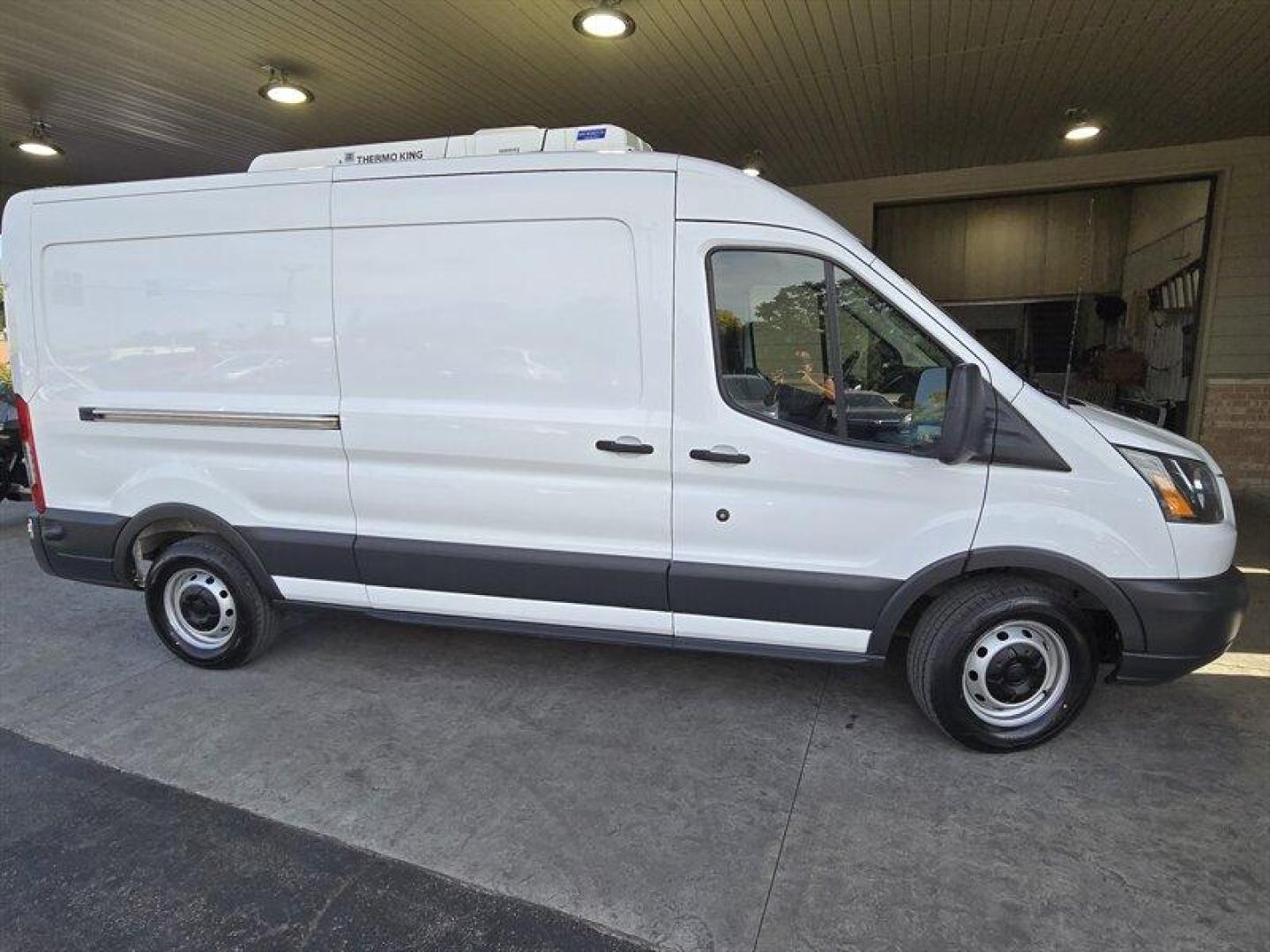 2016 Oxford White Ford Transit (1FTYR2CM8GK) with an 3.7L Flex Fuel V6 275hp 260ft. lbs. engine, Automatic transmission, located at 25355 Eames Street, Channahon, IL, 60410, (815) 467-1807, 41.429108, -88.228432 - Photo#1
