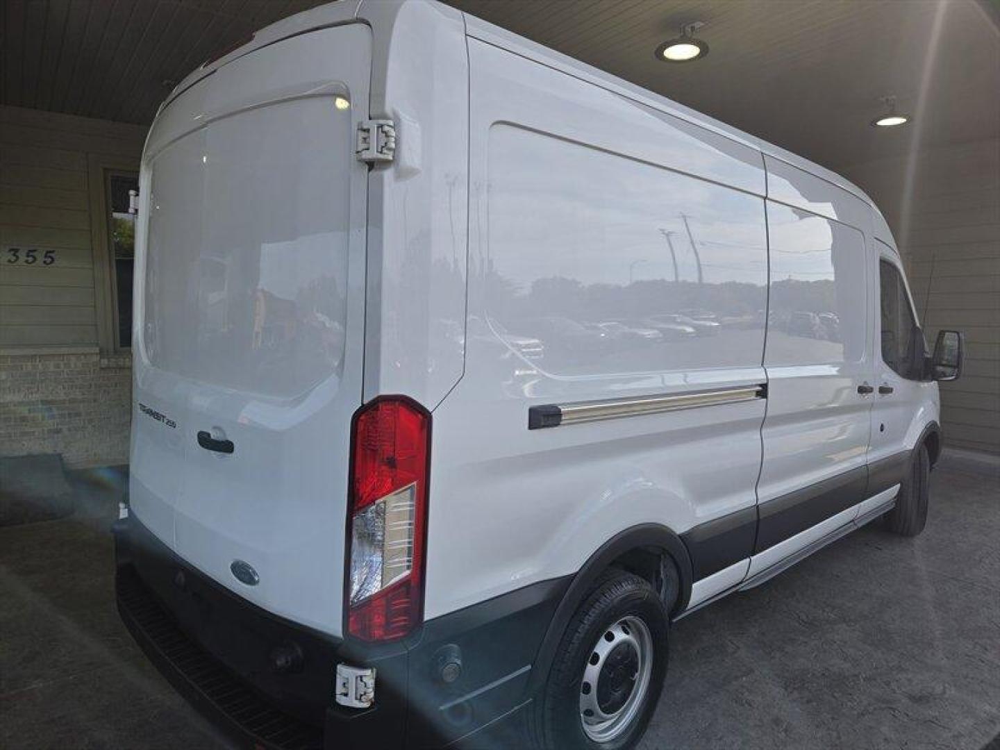 2016 Oxford White Ford Transit (1FTYR2CM8GK) with an 3.7L Flex Fuel V6 275hp 260ft. lbs. engine, Automatic transmission, located at 25355 Eames Street, Channahon, IL, 60410, (815) 467-1807, 41.429108, -88.228432 - Photo#3