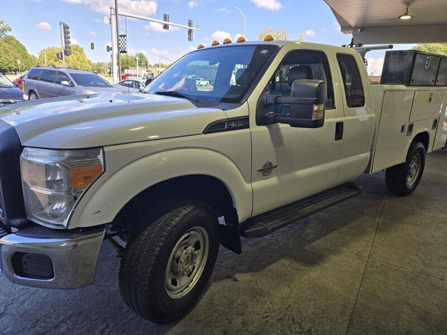 2014 White Ford F-350 Super Duty XLT (1FD8X3FTXEE) with an Power Stroke 6.7L Biodiesel Turbo V8 300hp 660ft. engine, Automatic transmission, located at 25355 Eames Street, Channahon, IL, 60410, (815) 467-1807, 41.429108, -88.228432 - *** FULLY SERVICED, 9 FOOT READING UTILITY BODY WITH A DIESEL TANK IN BACK. *** We are pleased to present to you a 2014 Ford F-350 with a pristine white exterior and a comfortable gray interior. This vehicle is in excellent overall condition and is sure to impress drivers who are looking for a reli - Photo#9