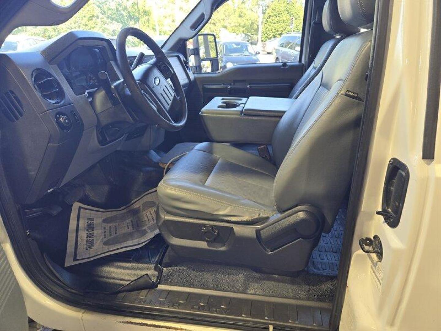 2014 White Ford F-350 Super Duty XLT (1FD8X3FTXEE) with an Power Stroke 6.7L Biodiesel Turbo V8 300hp 660ft. engine, Automatic transmission, located at 25355 Eames Street, Channahon, IL, 60410, (815) 467-1807, 41.429108, -88.228432 - *** FULLY SERVICED, 9 FOOT READING UTILITY BODY WITH A DIESEL TANK IN BACK. *** We are pleased to present to you a 2014 Ford F-350 with a pristine white exterior and a comfortable gray interior. This vehicle is in excellent overall condition and is sure to impress drivers who are looking for a reli - Photo#11