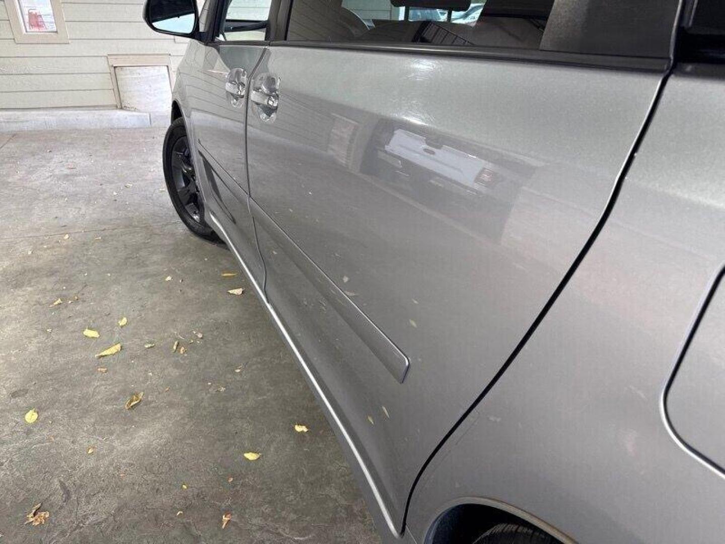 2013 Predawn Gray Mica Toyota Sienna SE 8 Passenger (5TDXK3DC9DS) with an 3.5L V6 266hp 245ft. lbs. engine, Automatic transmission, located at 25355 Eames Street, Channahon, IL, 60410, (815) 467-1807, 41.429108, -88.228432 - Ladies and gentlemen, let me introduce you to the ultimate family-hauling machine, the 2013 Toyota Sienna SE! This bad boy is powered by a 3.5L V6 engine that produces a whopping 266 horsepower and 245 ft-lbs of torque. That's right, you'll have plenty of power to get up and go, whether you're takin - Photo#8