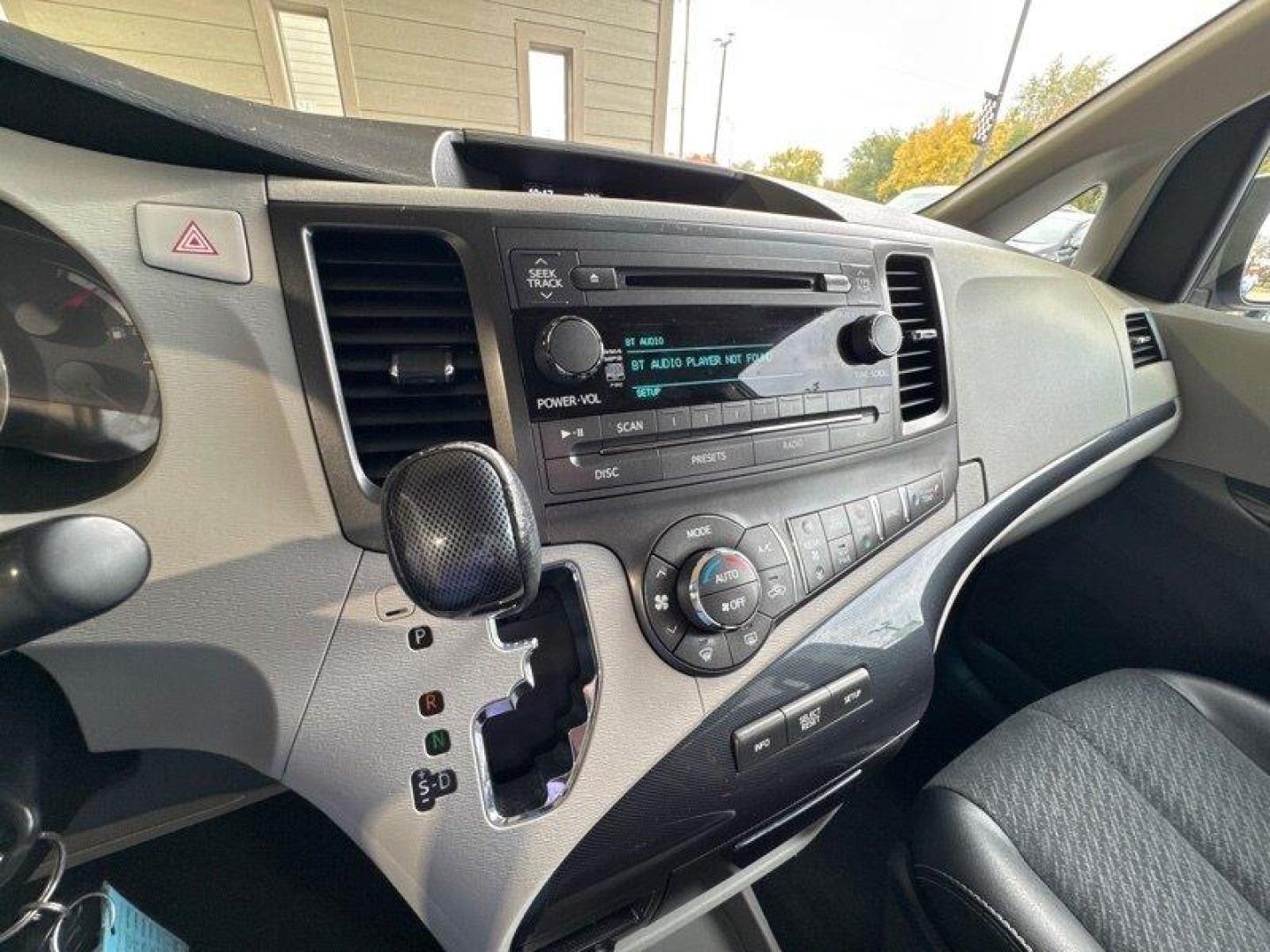 2013 Predawn Gray Mica Toyota Sienna SE 8 Passenger (5TDXK3DC9DS) with an 3.5L V6 266hp 245ft. lbs. engine, Automatic transmission, located at 25355 Eames Street, Channahon, IL, 60410, (815) 467-1807, 41.429108, -88.228432 - Photo#23