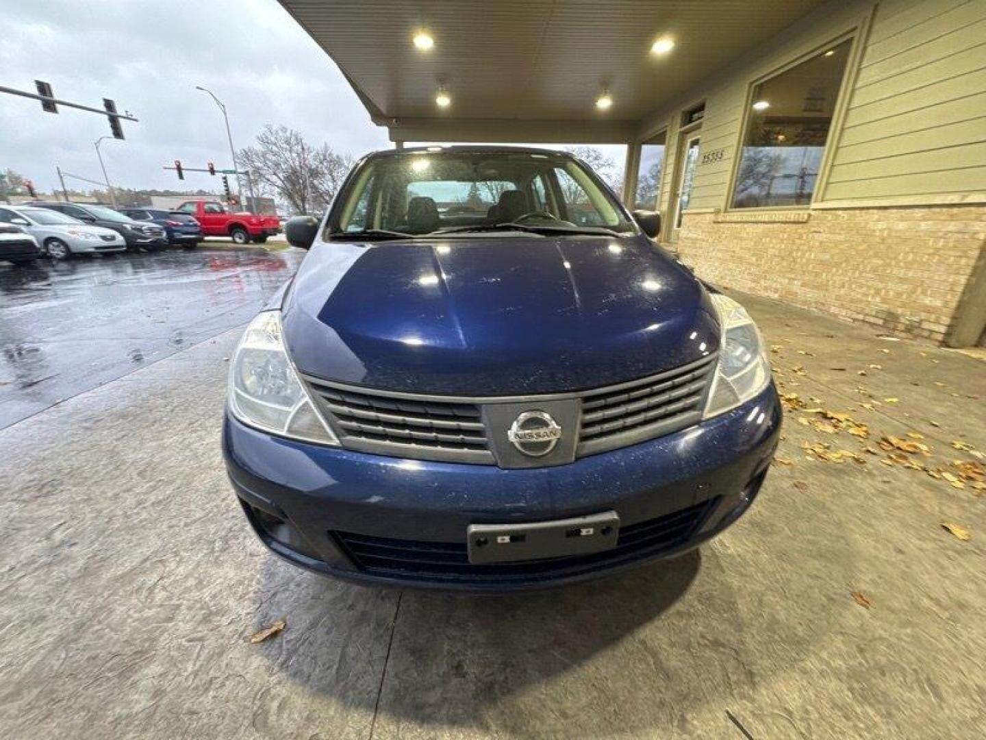 2009 Blue Onyx Nissan Versa 1.6 (3N1CC11EX9L) with an 1.6L I4 107hp 111ft. lbs. engine, Automatic transmission, located at 25355 Eames Street, Channahon, IL, 60410, (815) 467-1807, 41.429108, -88.228432 - Photo#8