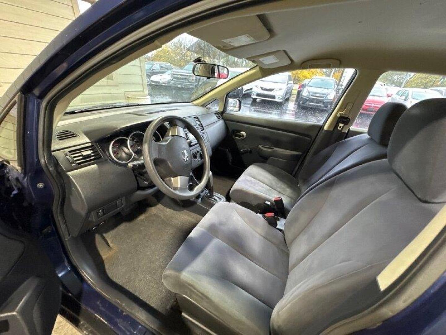 2009 Blue Onyx Nissan Versa 1.6 (3N1CC11EX9L) with an 1.6L I4 107hp 111ft. lbs. engine, Automatic transmission, located at 25355 Eames Street, Channahon, IL, 60410, (815) 467-1807, 41.429108, -88.228432 - Photo#12
