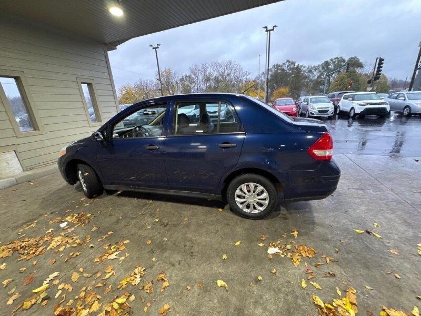 2009 Blue Onyx Nissan Versa 1.6 (3N1CC11EX9L) with an 1.6L I4 107hp 111ft. lbs. engine, Automatic transmission, located at 25355 Eames Street, Channahon, IL, 60410, (815) 467-1807, 41.429108, -88.228432 - Photo#6