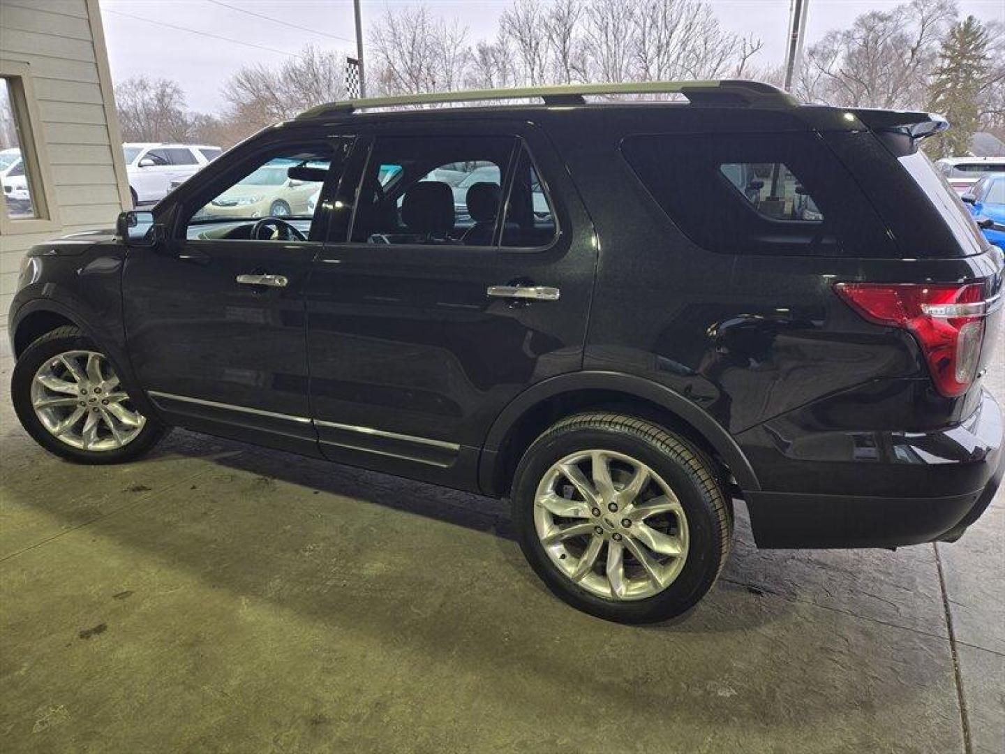 2013 Tuxedo Black Metallic Ford Explorer XLT (1FM5K8D82DG) with an 3.5 engine, Automatic transmission, located at 25355 Eames Street, Channahon, IL, 60410, (815) 467-1807, 41.429108, -88.228432 - Ladies and gentlemen, put your hands together for the 2013 Ford Explorer XLT! This baby is equipped with a 3.5 engine that will make you feel like you're driving a race car. Don't worry, we won't tell the cops about that. Now, let's talk about the Equipment Group 202A package. This beauty comes wit - Photo#6