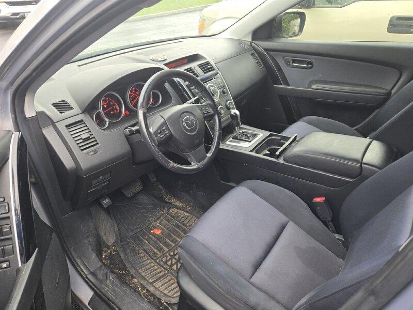 2007 Liquid Platinum Metallic Mazda CX-9 Sport (JM3TB38Y570) with an 3.5L V6 double overhead camshaft 24V engine, Automatic transmission, located at 25355 Eames Street, Channahon, IL, 60410, (815) 467-1807, 41.429108, -88.228432 - ** LOCAL TRADE IN, HEADLINER SAGGING, HAS SES LIGHT, AS-IS. ***NO FINANCING AVAILABLE. NO SHIPPING AVAILABLE* - Photo#3
