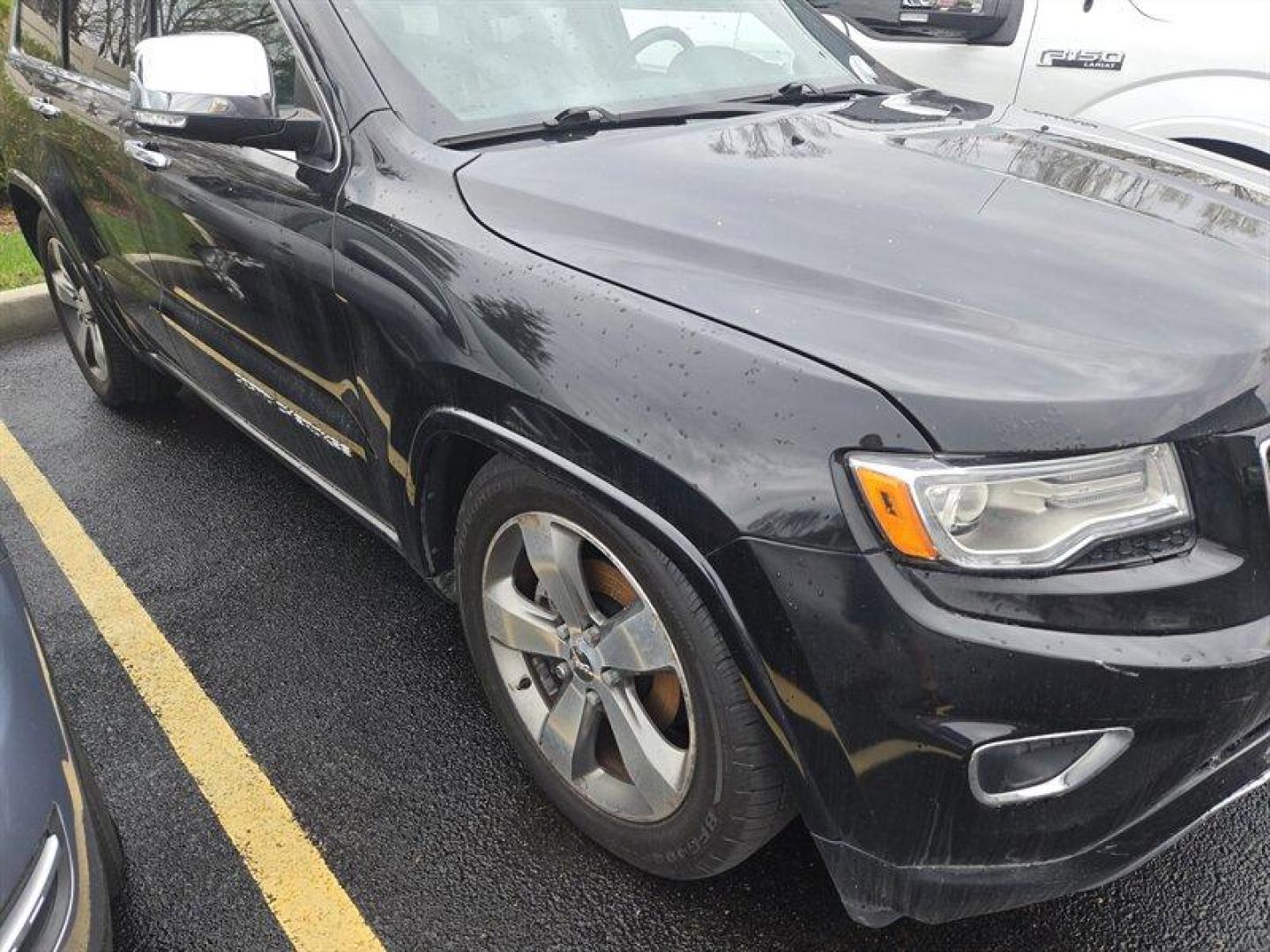 2015 Brilliant Black Crystal Pearl Coat Jeep Grand Cherokee Overland (1C4RJFCG9FC) with an 3.6L V6 290hp 260ft. lbs. engine, Automatic transmission, located at 25355 Eames Street, Channahon, IL, 60410, (815) 467-1807, 41.429108, -88.228432 - ** LOCAL TRADE IN NEEDS AIR SUSPERSION WORK, AS-IS. ***NO FINANCING AVAILABLE. NO SHIPPING AVAILABLE* - Photo#1