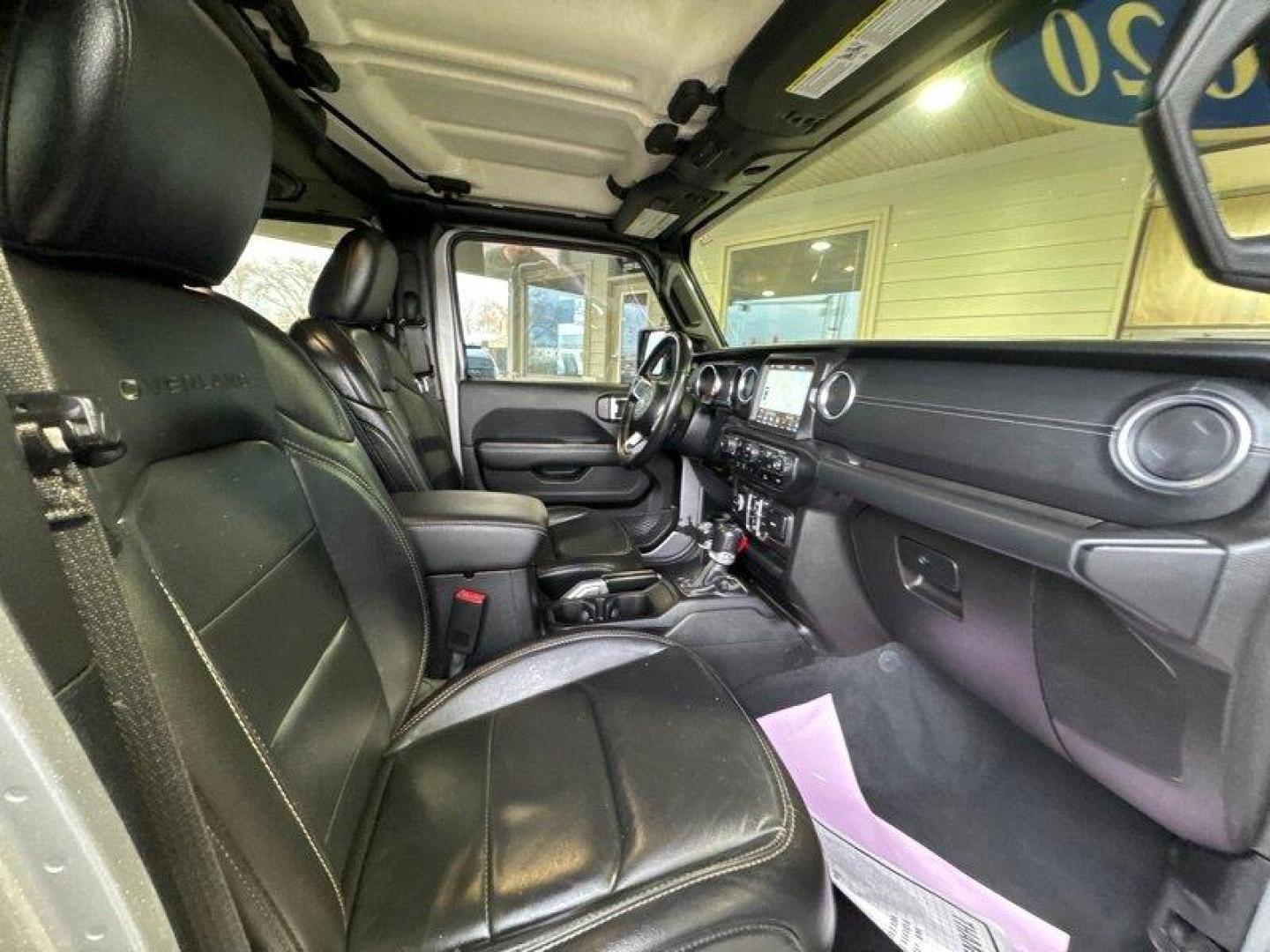 2020 Billet Silver Metallic Clear Coat Jeep Gladiator Overland (1C6HJTFG9LL) with an 3.6L V6 285hp 260ft. lbs. engine, Automatic transmission, located at 25355 Eames Street, Channahon, IL, 60410, (815) 467-1807, 41.429108, -88.228432 - Photo#28