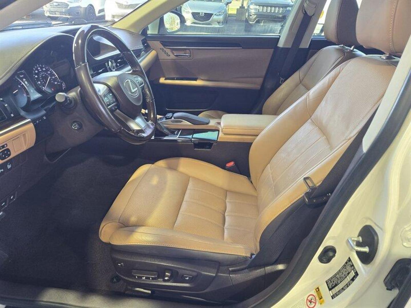 2016 Eminent White Pearl Lexus ES 350 350 (JTHBK1GG4G2) with an 3.5 engine, Automatic transmission, located at 25355 Eames Street, Channahon, IL, 60410, (815) 467-1807, 41.429108, -88.228432 - Photo#9