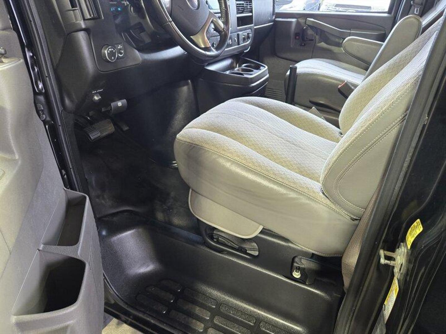 2017 Onyx Black GMC Savana Work Van (1GTW7AFG7H1) with an Vortec 6.0L Flex Fuel V8 342hp 373ft. lbs. engine, Automatic transmission, located at 25355 Eames Street, Channahon, IL, 60410, (815) 467-1807, 41.429108, -88.228432 - Photo#13