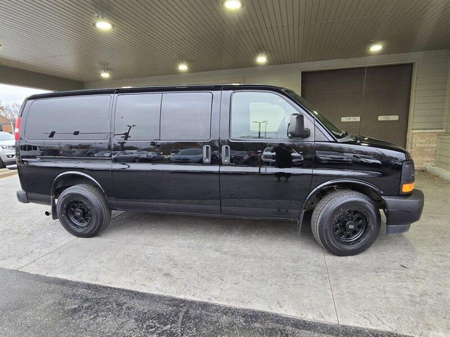 2017 Onyx Black GMC Savana Work Van (1GTW7AFG7H1) with an Vortec 6.0L Flex Fuel V8 342hp 373ft. lbs. engine, Automatic transmission, located at 25355 Eames Street, Channahon, IL, 60410, (815) 467-1807, 41.429108, -88.228432 - Photo#1