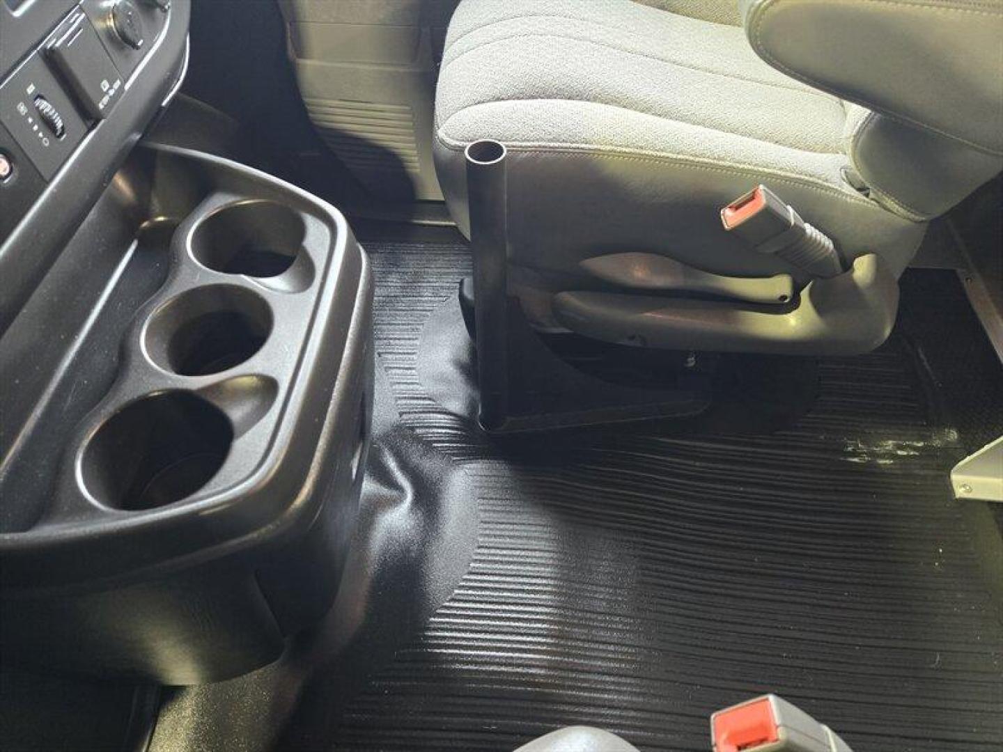 2017 Onyx Black GMC Savana Work Van (1GTW7AFG7H1) with an Vortec 6.0L Flex Fuel V8 342hp 373ft. lbs. engine, Automatic transmission, located at 25355 Eames Street, Channahon, IL, 60410, (815) 467-1807, 41.429108, -88.228432 - Photo#28