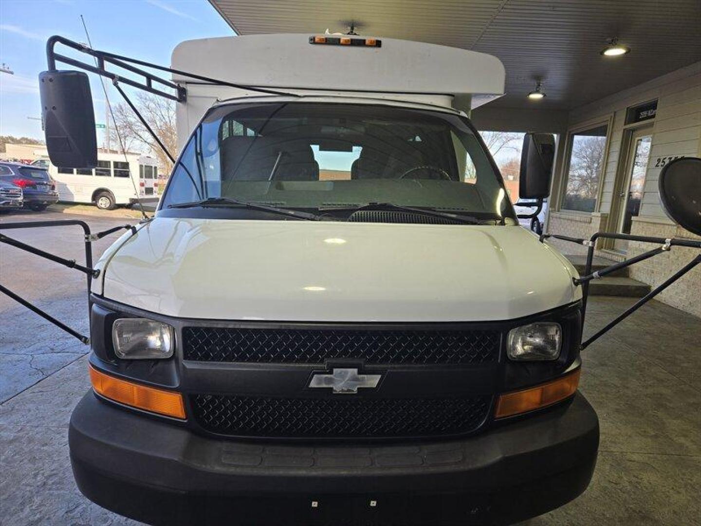 2007 White Chevrolet Express Work Van Cutaway (1GBHG31V171) , Automatic transmission, located at 25355 Eames Street, Channahon, IL, 60410, (815) 467-1807, 41.429108, -88.228432 - Photo#11