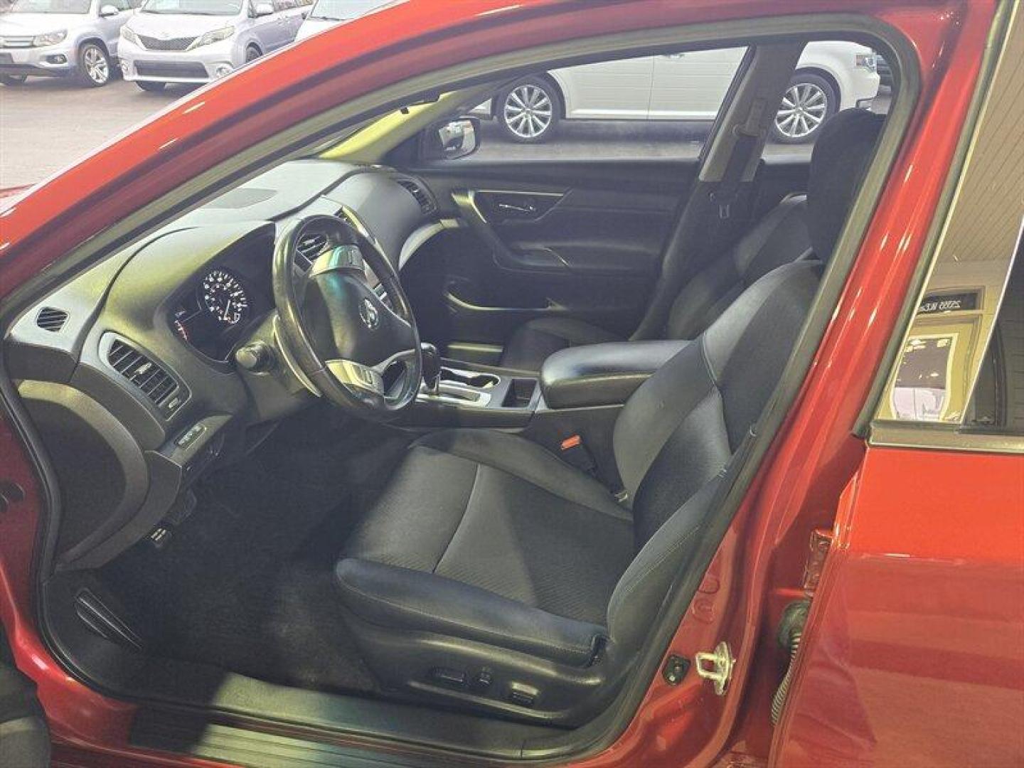 2016 Cayenne Red Nissan Altima 2.5 SR (1N4AL3AP6GC) with an 2.5 engine, Automatic transmission, located at 25355 Eames Street, Channahon, IL, 60410, (815) 467-1807, 41.429108, -88.228432 - Photo#11