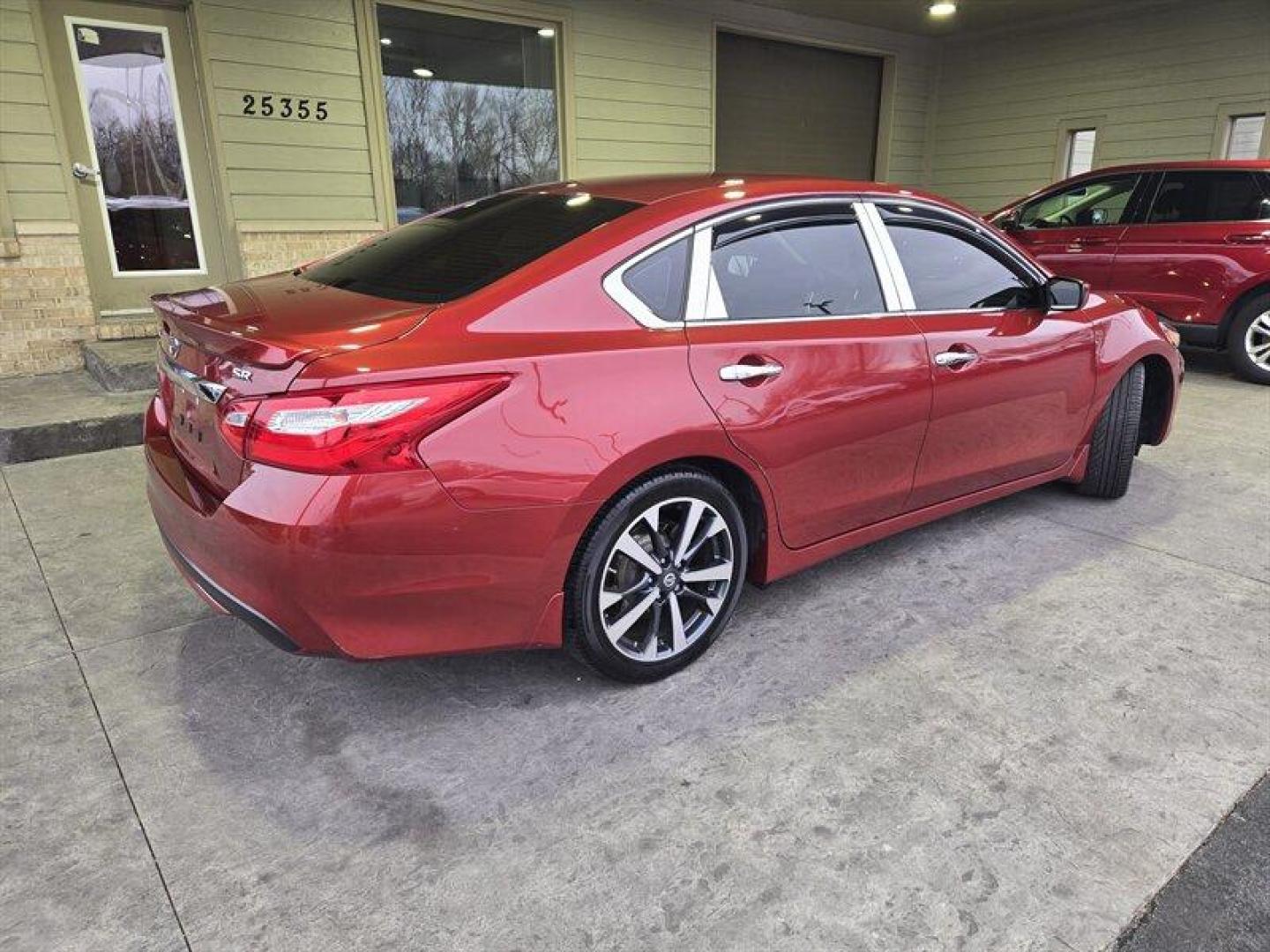 2016 Cayenne Red Nissan Altima 2.5 SR (1N4AL3AP6GC) with an 2.5 engine, Automatic transmission, located at 25355 Eames Street, Channahon, IL, 60410, (815) 467-1807, 41.429108, -88.228432 - Photo#3
