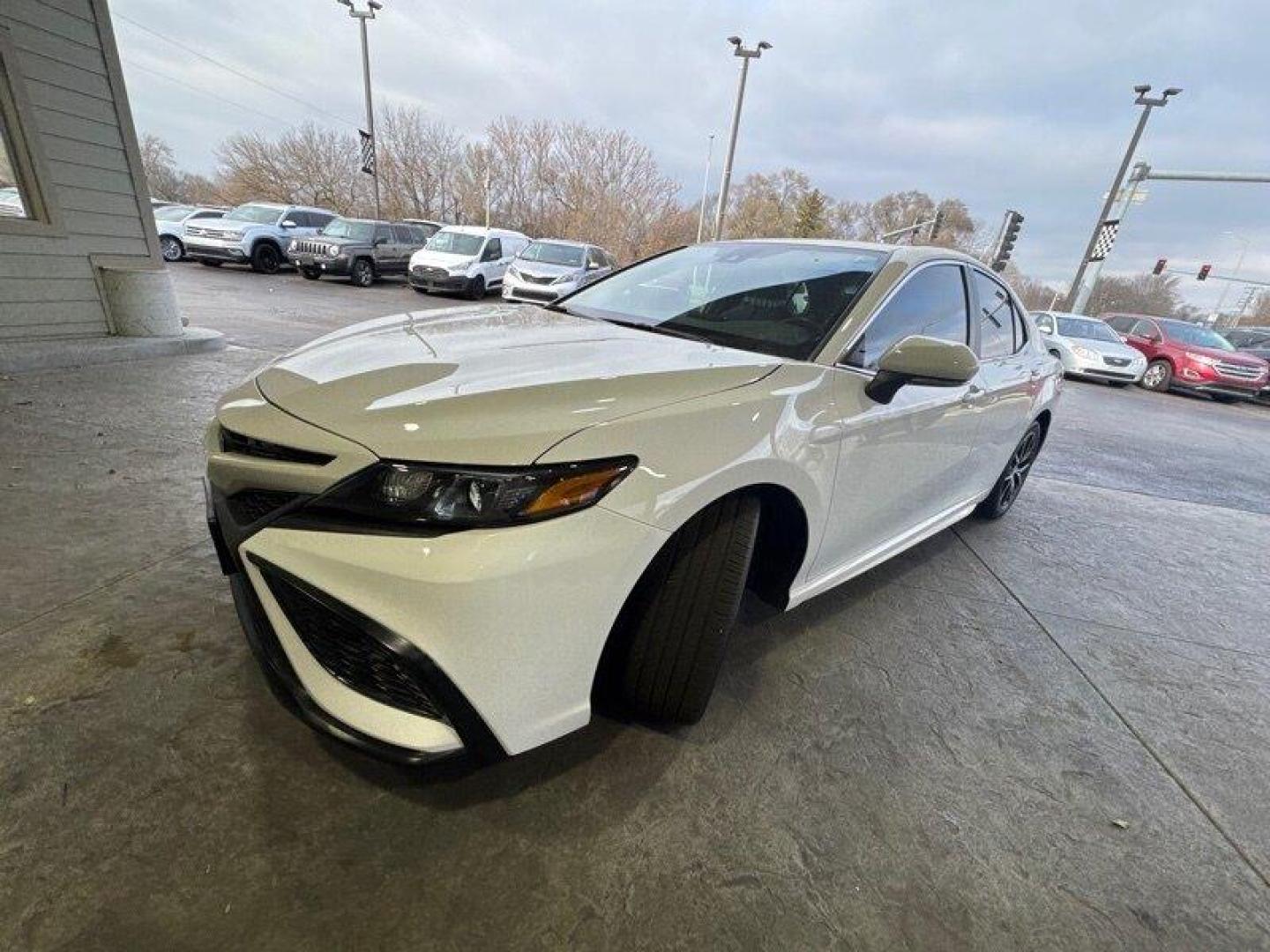 2023 Ice Cap Toyota Camry SE (4T1G11AKXPU) with an 2.5L I4 203hp 184ft. lbs. engine, Automatic transmission, located at 25355 Eames Street, Channahon, IL, 60410, (815) 467-1807, 41.429108, -88.228432 - Introducing the 2023 Toyota Camry SE, the ultimate driving machine that will leave you breathless! This powerhouse is equipped with a 2.5L I4 203hp 184ft. lbs. engine that will unleash your inner speed demon. With less than 12,000 miles, averaging less than 6,000 miles per year, this vehicle is prac - Photo#6