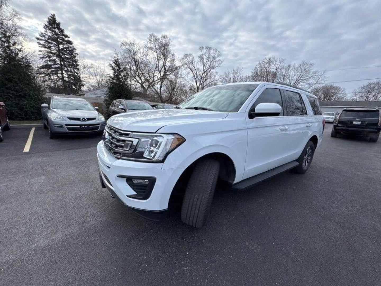 2020 Oxford White Ford Expedition XLT (1FMJU1JT7LE) with an EcoBoost 3.5L Twin Turbo V6 375hp 470ft. lbs. engine, Automatic transmission, located at 25355 Eames Street, Channahon, IL, 60410, (815) 467-1807, 41.429108, -88.228432 - Photo#6