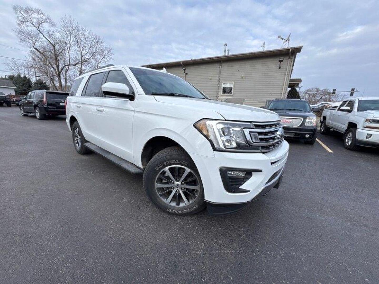 2020 Oxford White Ford Expedition XLT (1FMJU1JT7LE) with an EcoBoost 3.5L Twin Turbo V6 375hp 470ft. lbs. engine, Automatic transmission, located at 25355 Eames Street, Channahon, IL, 60410, (815) 467-1807, 41.429108, -88.228432 - Photo#0