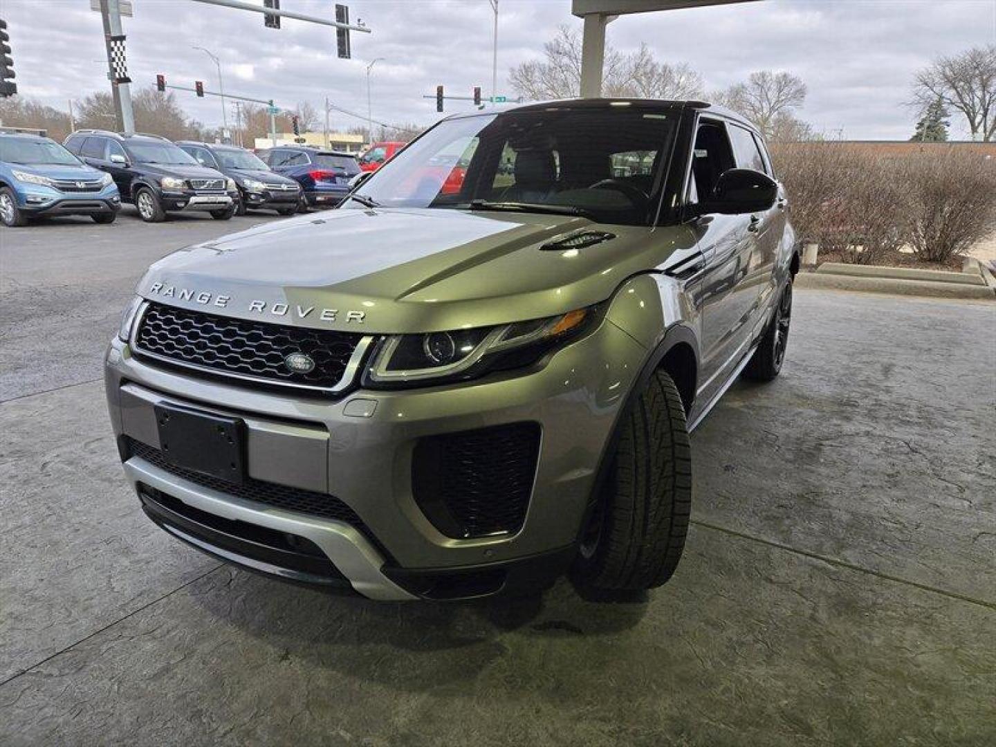 2018 Corris Grey Metallic Land Rover Range Rover Evoque HSE Dynamic (SALVD2SX1JH) with an 2.0L Turbo I4 286hp 295ft. lbs. engine, Automatic transmission, located at 25355 Eames Street, Channahon, IL, 60410, (815) 467-1807, 41.429108, -88.228432 - Photo#10