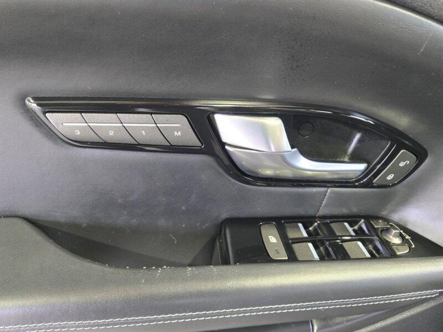 2018 Corris Grey Metallic Land Rover Range Rover Evoque HSE Dynamic (SALVD2SX1JH) with an 2.0L Turbo I4 286hp 295ft. lbs. engine, Automatic transmission, located at 25355 Eames Street, Channahon, IL, 60410, (815) 467-1807, 41.429108, -88.228432 - Photo#17