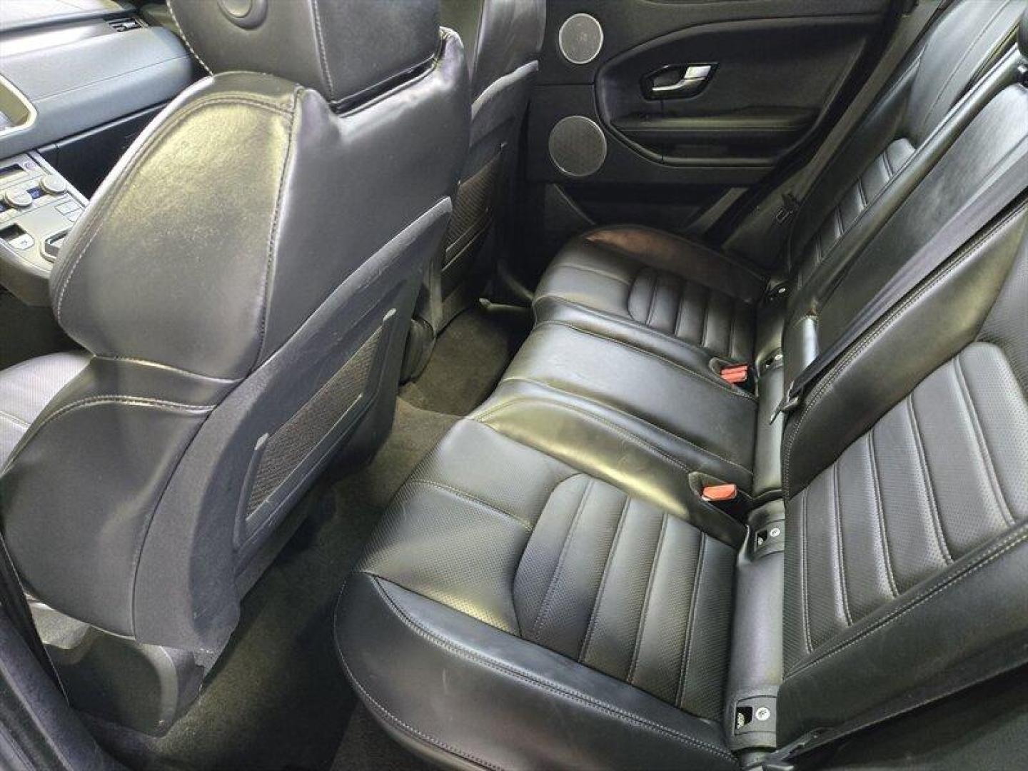 2018 Corris Grey Metallic Land Rover Range Rover Evoque HSE Dynamic (SALVD2SX1JH) with an 2.0L Turbo I4 286hp 295ft. lbs. engine, Automatic transmission, located at 25355 Eames Street, Channahon, IL, 60410, (815) 467-1807, 41.429108, -88.228432 - Photo#34