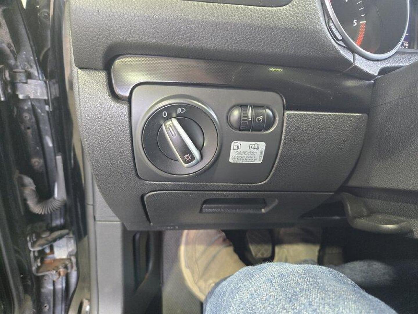 2014 Black Uni Volkswagen Jetta 2.0L TDI (3VWML7AJ4EM) with an 2.0L Diesel Turbo I4 140hp 236ft. lbs. engine, 6 Speed Manual transmission, located at 25355 Eames Street, Channahon, IL, 60410, (815) 467-1807, 41.429108, -88.228432 - Looking for a car that can tackle the daily grind without constantly stopping for gas? Look no further than the 2014 Volkswagen Jetta SportWagen TDI! With a powerful 2.0L Diesel Turbo I4 engine that cranks out 140 horses and 236 ft. lbs. of torque, you'll have all the power you need to zip through t - Photo#23