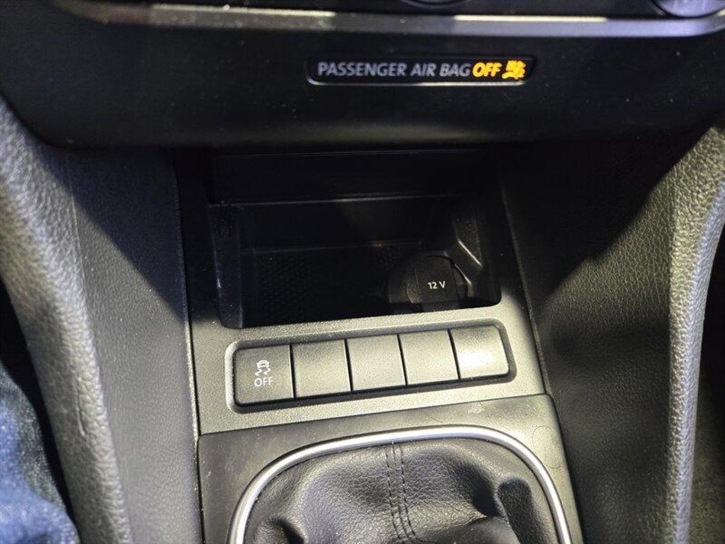 2014 Black Uni Volkswagen Jetta 2.0L TDI (3VWML7AJ4EM) with an 2.0L Diesel Turbo I4 140hp 236ft. lbs. engine, 6 Speed Manual transmission, located at 25355 Eames Street, Channahon, IL, 60410, (815) 467-1807, 41.429108, -88.228432 - Looking for a car that can tackle the daily grind without constantly stopping for gas? Look no further than the 2014 Volkswagen Jetta SportWagen TDI! With a powerful 2.0L Diesel Turbo I4 engine that cranks out 140 horses and 236 ft. lbs. of torque, you'll have all the power you need to zip through t - Photo#21
