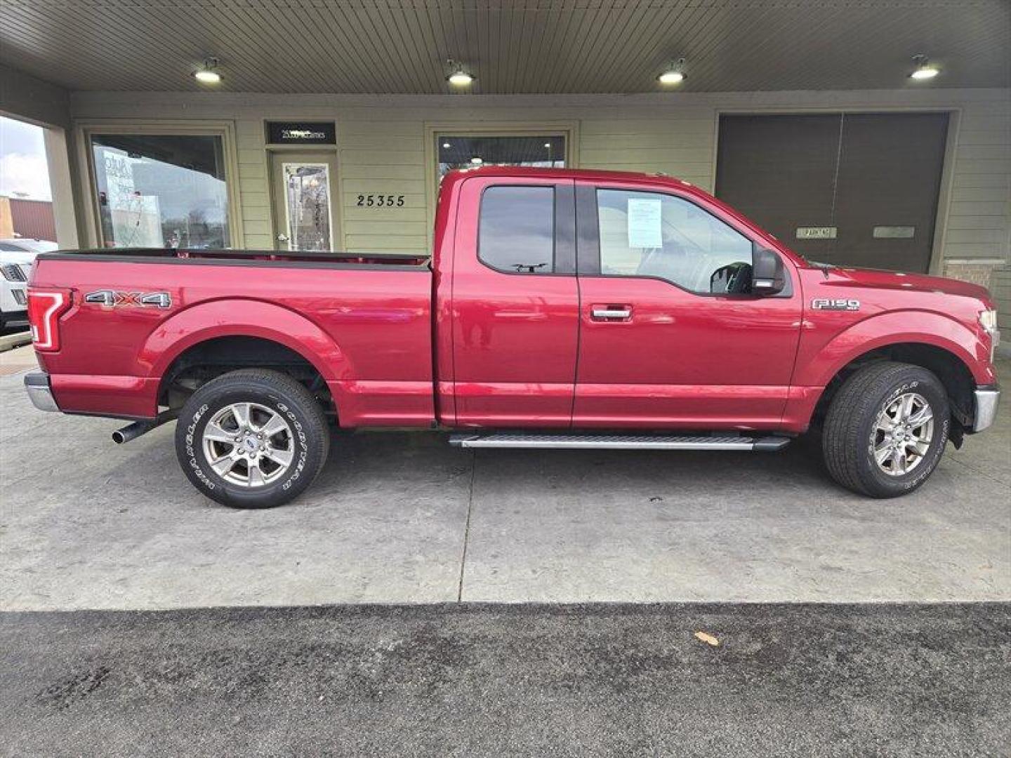 2016 Race Red Ford F-150 XLT (1FTEX1E81GF) with an 3.5L Flex Fuel V6 282hp 253ft. lbs. engine, Automatic transmission, located at 25355 Eames Street, Channahon, IL, 60410, (815) 467-1807, 41.429108, -88.228432 - Photo#1