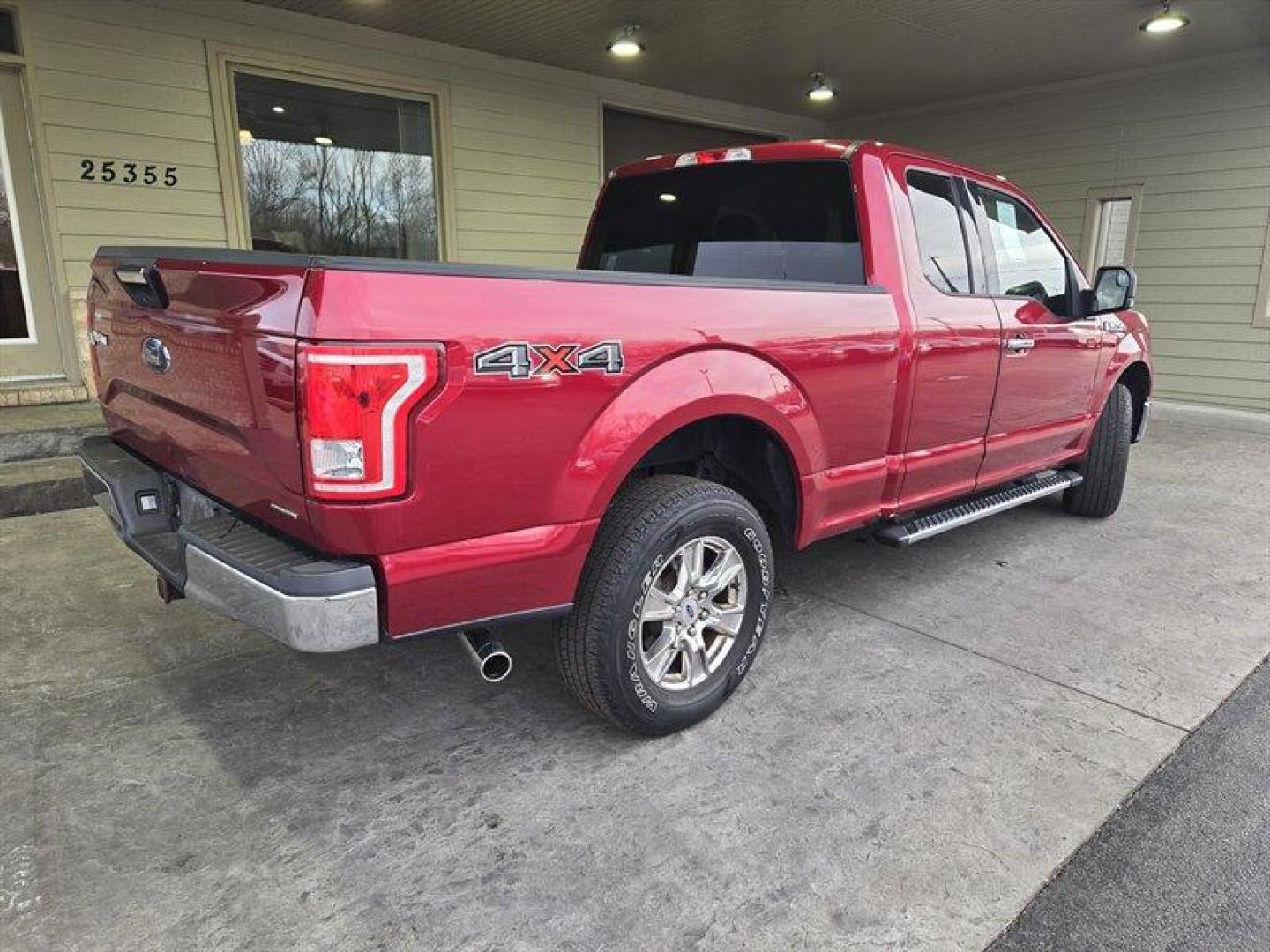 2016 Race Red Ford F-150 XLT (1FTEX1E81GF) with an 3.5L Flex Fuel V6 282hp 253ft. lbs. engine, Automatic transmission, located at 25355 Eames Street, Channahon, IL, 60410, (815) 467-1807, 41.429108, -88.228432 - Photo#2