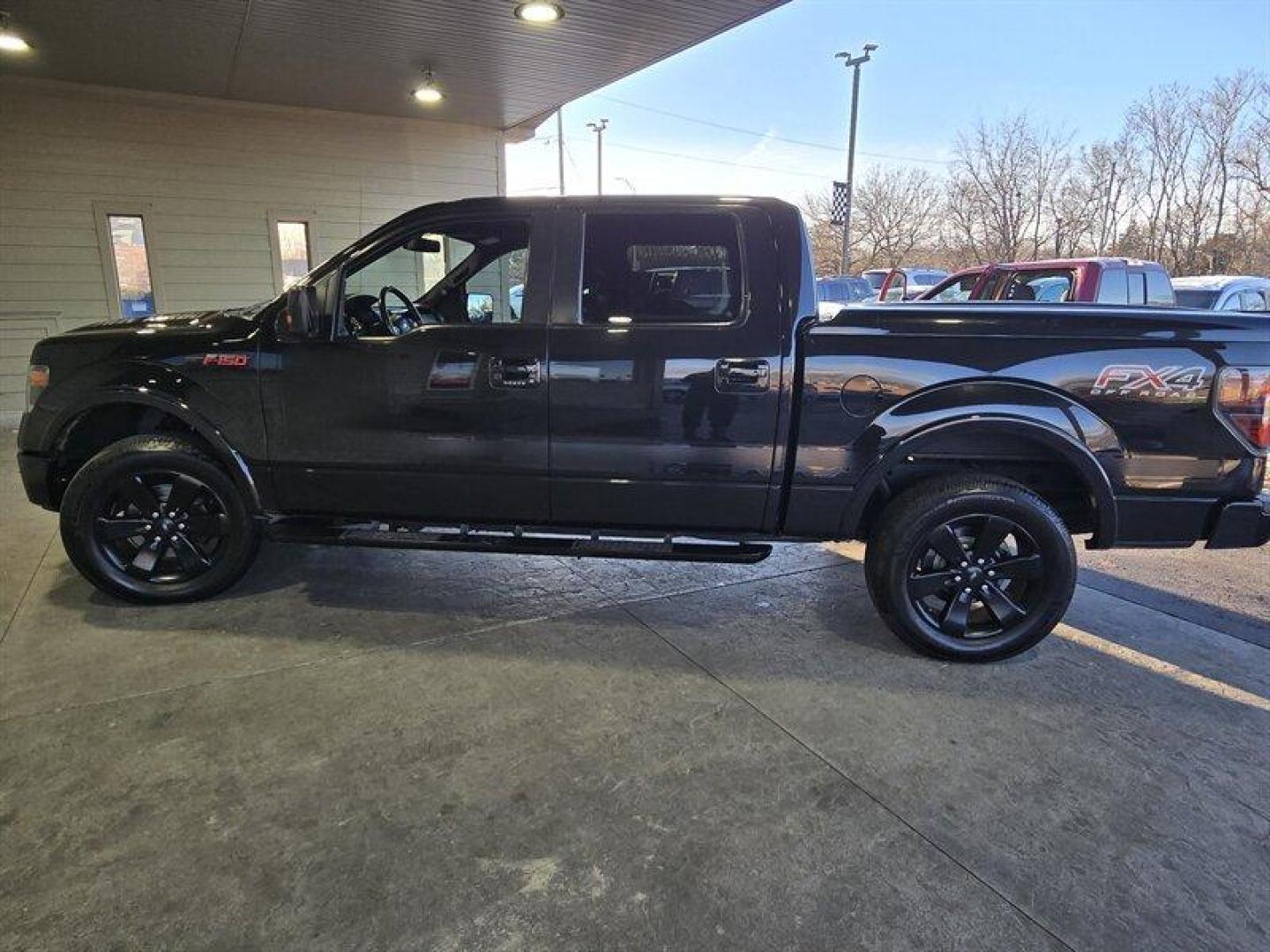 2013 Tuxedo Black Metallic Ford F-150 FX4 (1FTFW1ET1DF) with an EcoBoost 3.5L Twin Turbo V6 365hp 420ft. lbs. engine, Automatic transmission, located at 25355 Eames Street, Channahon, IL, 60410, (815) 467-1807, 41.429108, -88.228432 - Introducing the 2013 Ford F-150 FX4, a powerful and reliable pickup truck that is in excellent overall condition. This vehicle is equipped with a capable and efficient EcoBoost 3.5L Twin Turbo V6 engine that delivers an impressive 365hp and 420ft. lbs. of torque. With a Tuxedo Black Metallic exterio - Photo#9