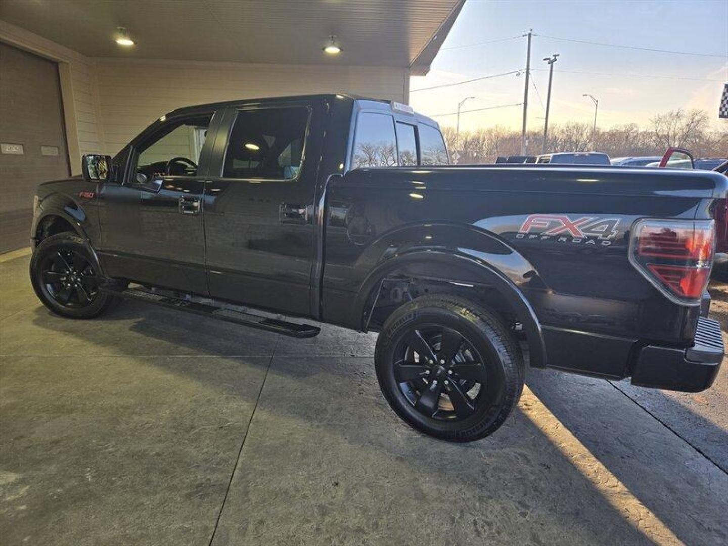 2013 Tuxedo Black Metallic Ford F-150 FX4 (1FTFW1ET1DF) with an EcoBoost 3.5L Twin Turbo V6 365hp 420ft. lbs. engine, Automatic transmission, located at 25355 Eames Street, Channahon, IL, 60410, (815) 467-1807, 41.429108, -88.228432 - Introducing the 2013 Ford F-150 FX4, a powerful and reliable pickup truck that is in excellent overall condition. This vehicle is equipped with a capable and efficient EcoBoost 3.5L Twin Turbo V6 engine that delivers an impressive 365hp and 420ft. lbs. of torque. With a Tuxedo Black Metallic exterio - Photo#8