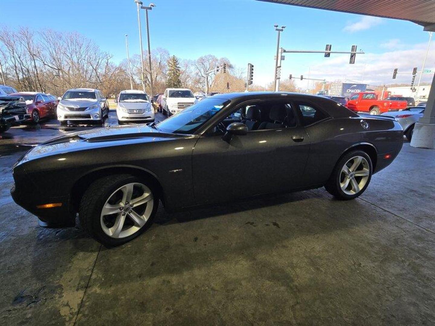 2018 Maximum Steel Metallic Clear Coat Dodge Challenger R/T (2C3CDZBT7JH) with an HEMI 5.7L V8 375hp 410ft. lbs. engine, Automatic transmission, located at 25355 Eames Street, Channahon, IL, 60410, (815) 467-1807, 41.429108, -88.228432 - Introducing a stunning 2018 Dodge Challenger R/T, powered by a HEMI 5.7L V8 engine that delivers 375 horsepower and 410ft. lbs. of torque. This exceptional vehicle has driven less than 10,000 miles per year, with a total mileage of below 64,000 miles. Its impressive fuel efficiency of 15 MPG in the - Photo#9
